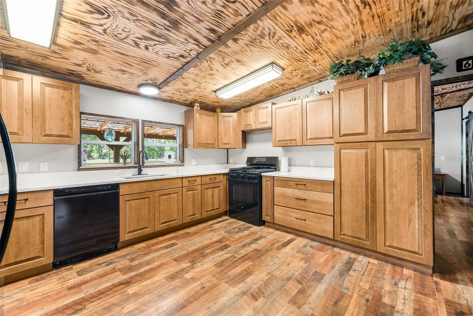 Image 8 of 41 For 16193 24th Street
