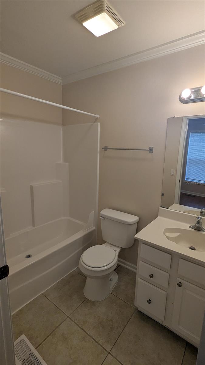 Image 12 of 24 For 2905 Archer Road T5028