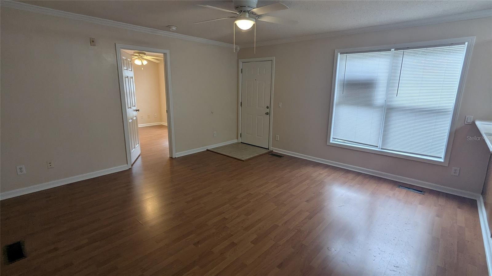 Image 19 of 24 For 2905 Archer Road T5028