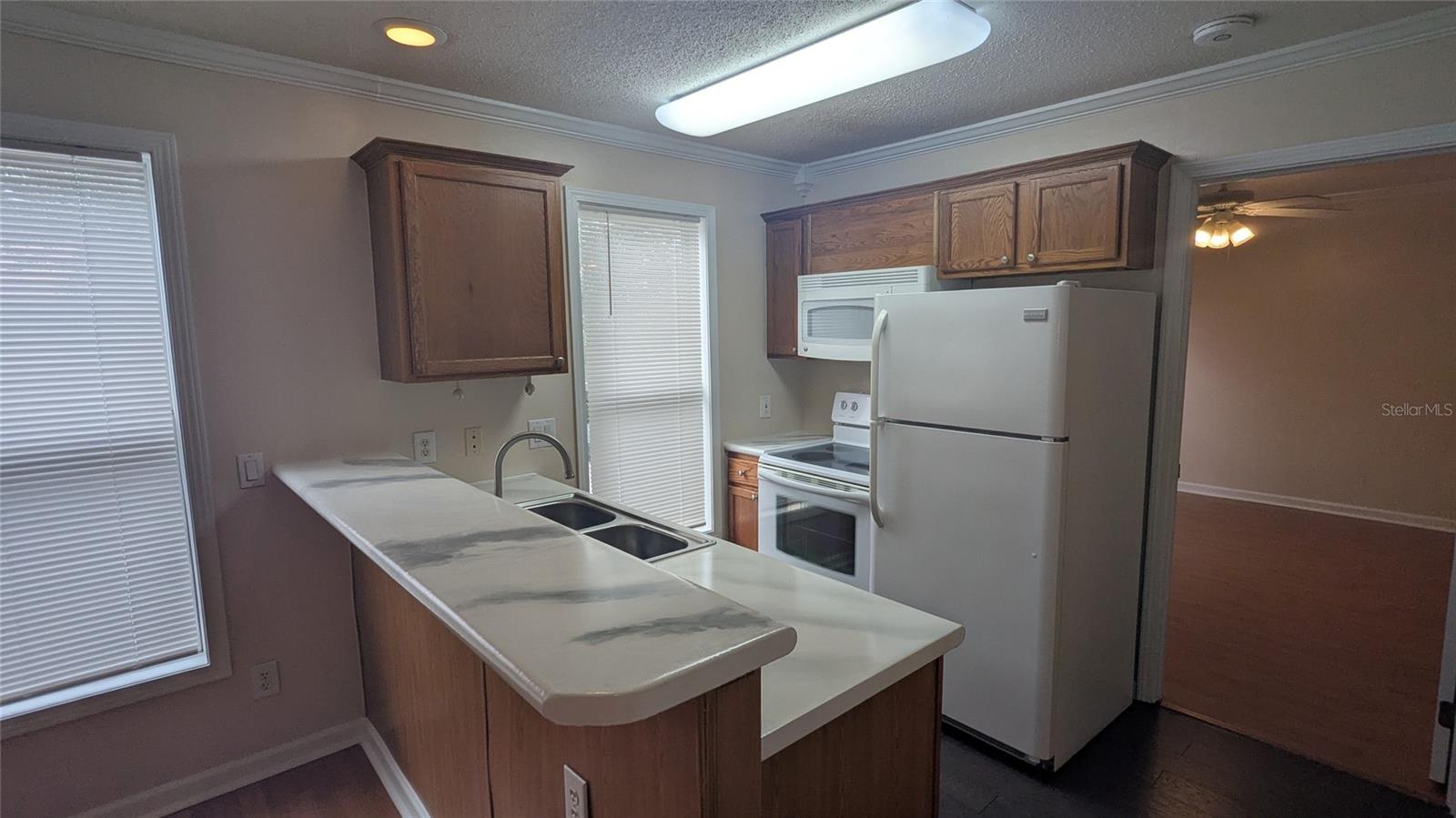 Image 21 of 24 For 2905 Archer Road T5028