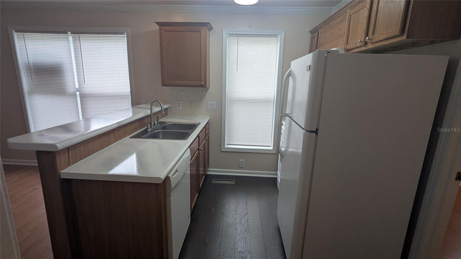 Image 4 of 24 For 2905 Archer Road T5028