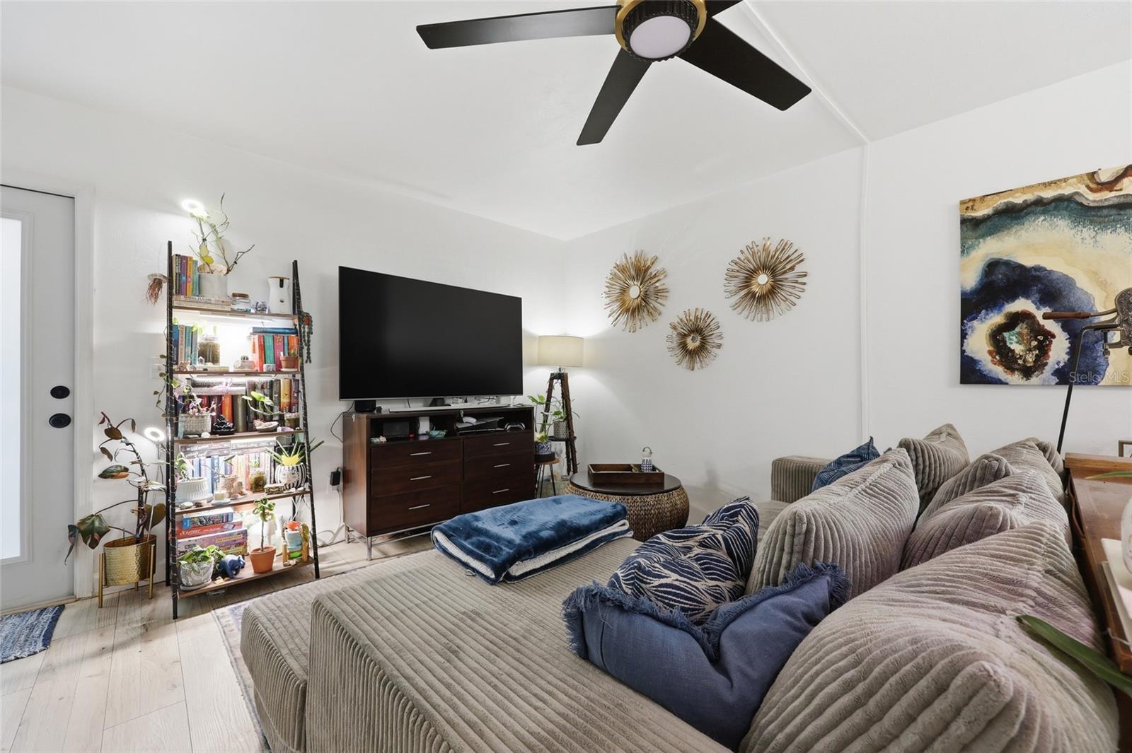 Image 10 of 29 For 4220 67th Terrace