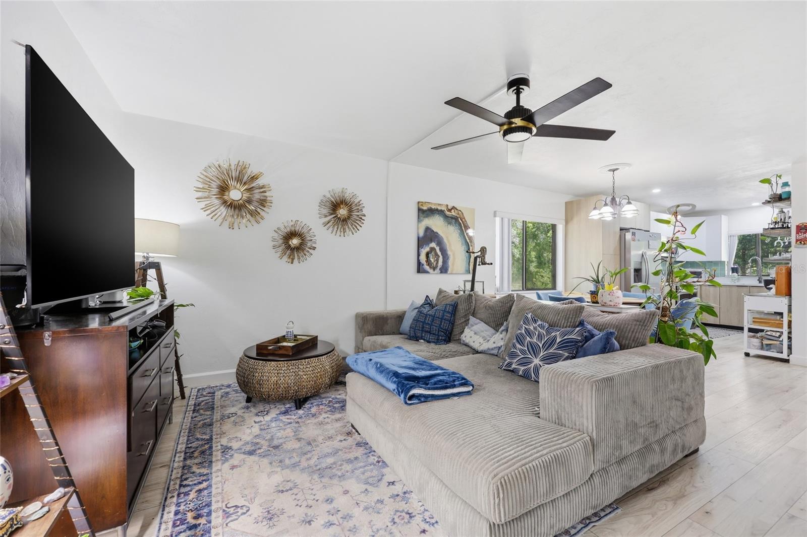 Image 11 of 29 For 4220 67th Terrace