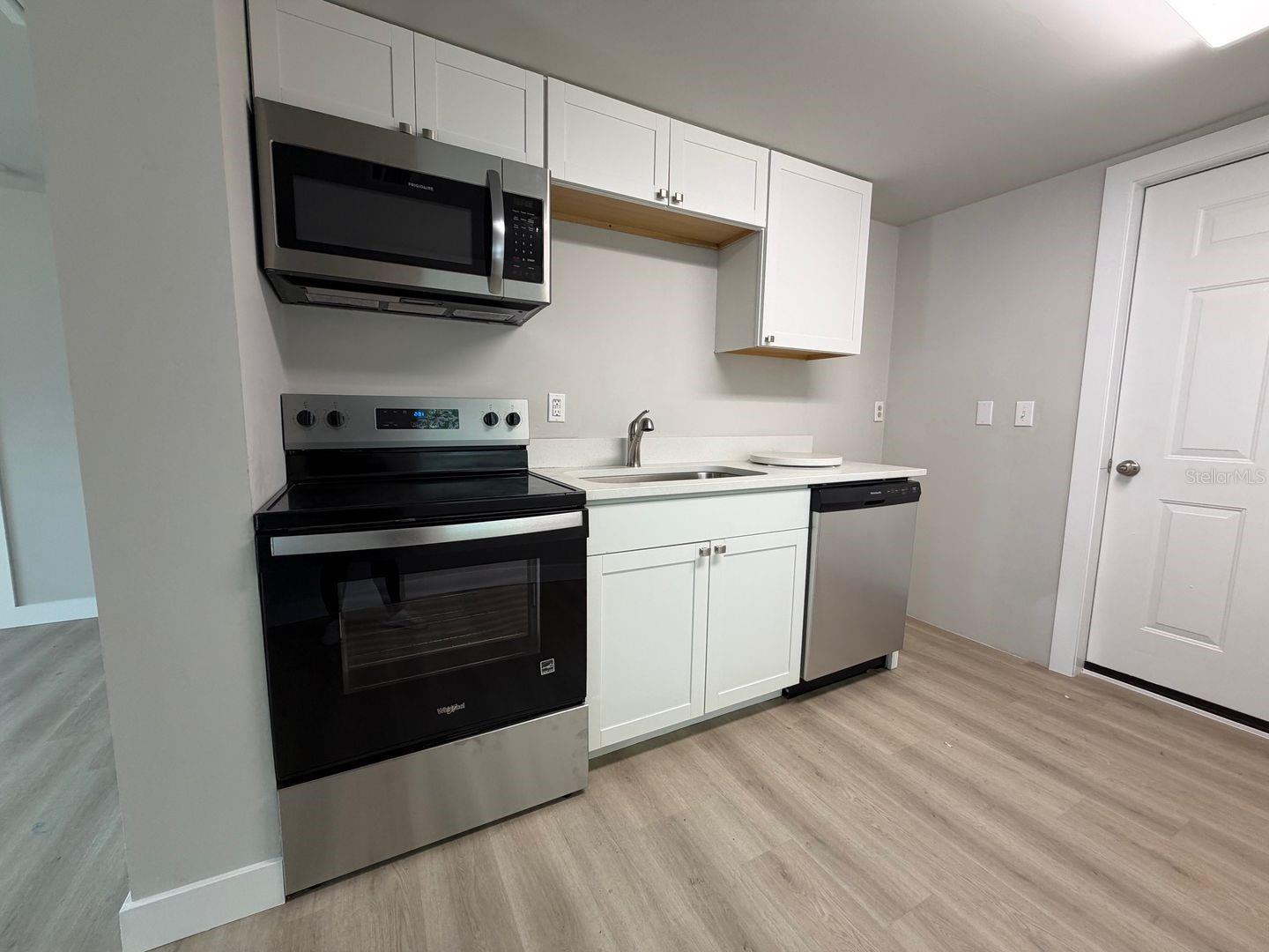 Image 4 of 8 For 2109 45th Terrace