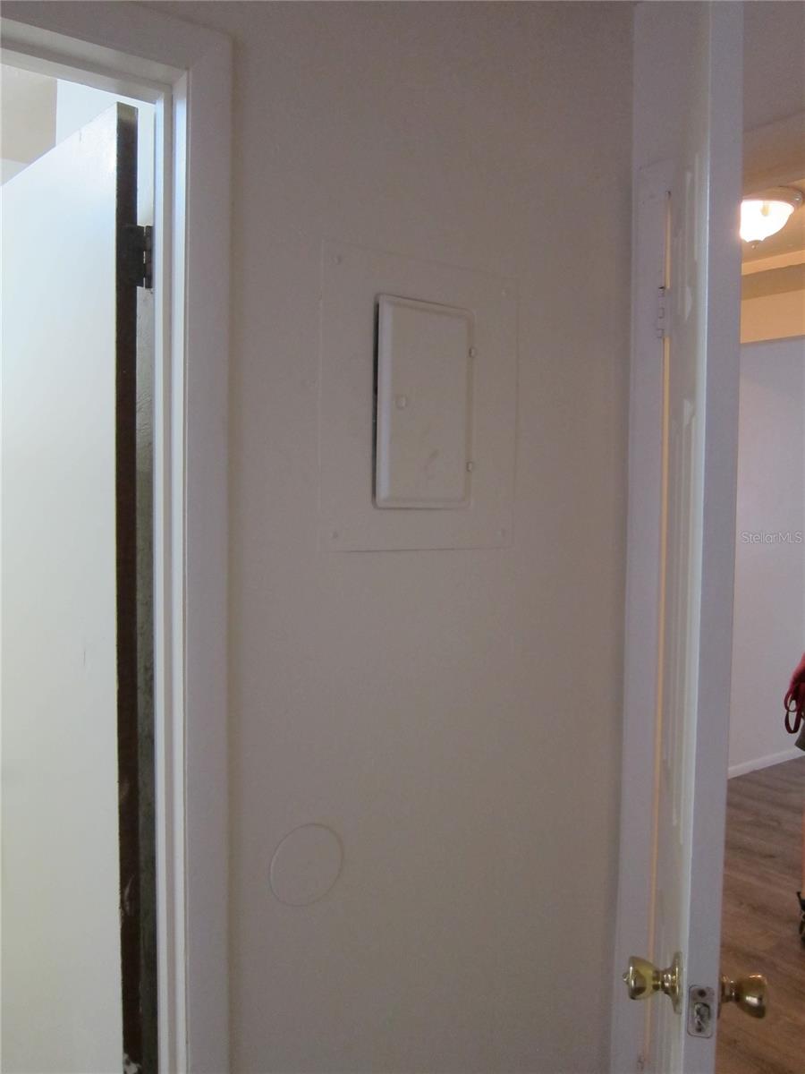 Image 11 of 23 For 7012 6th Place C