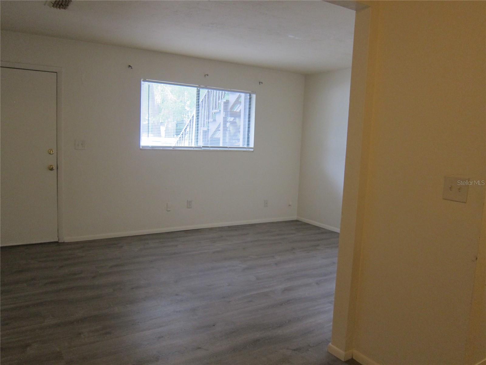 Image 19 of 23 For 7012 6th Place C