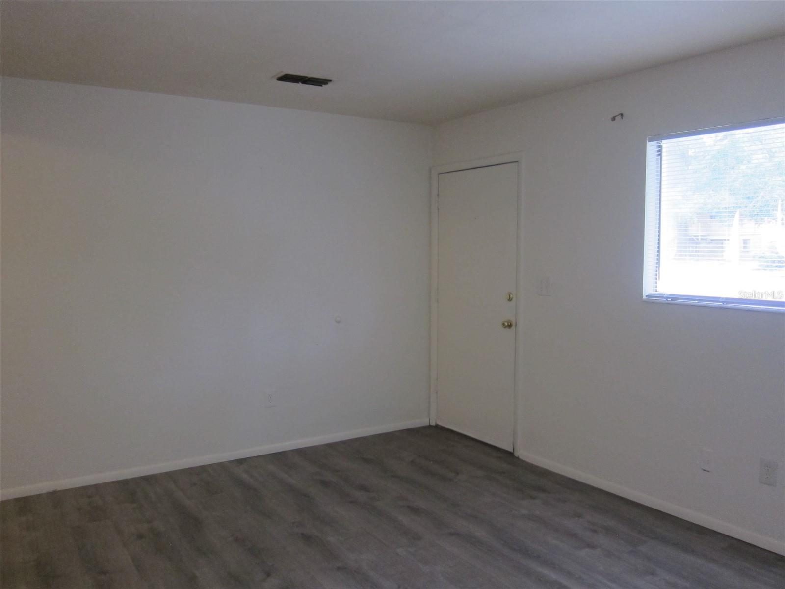 Image 22 of 23 For 7012 6th Place C