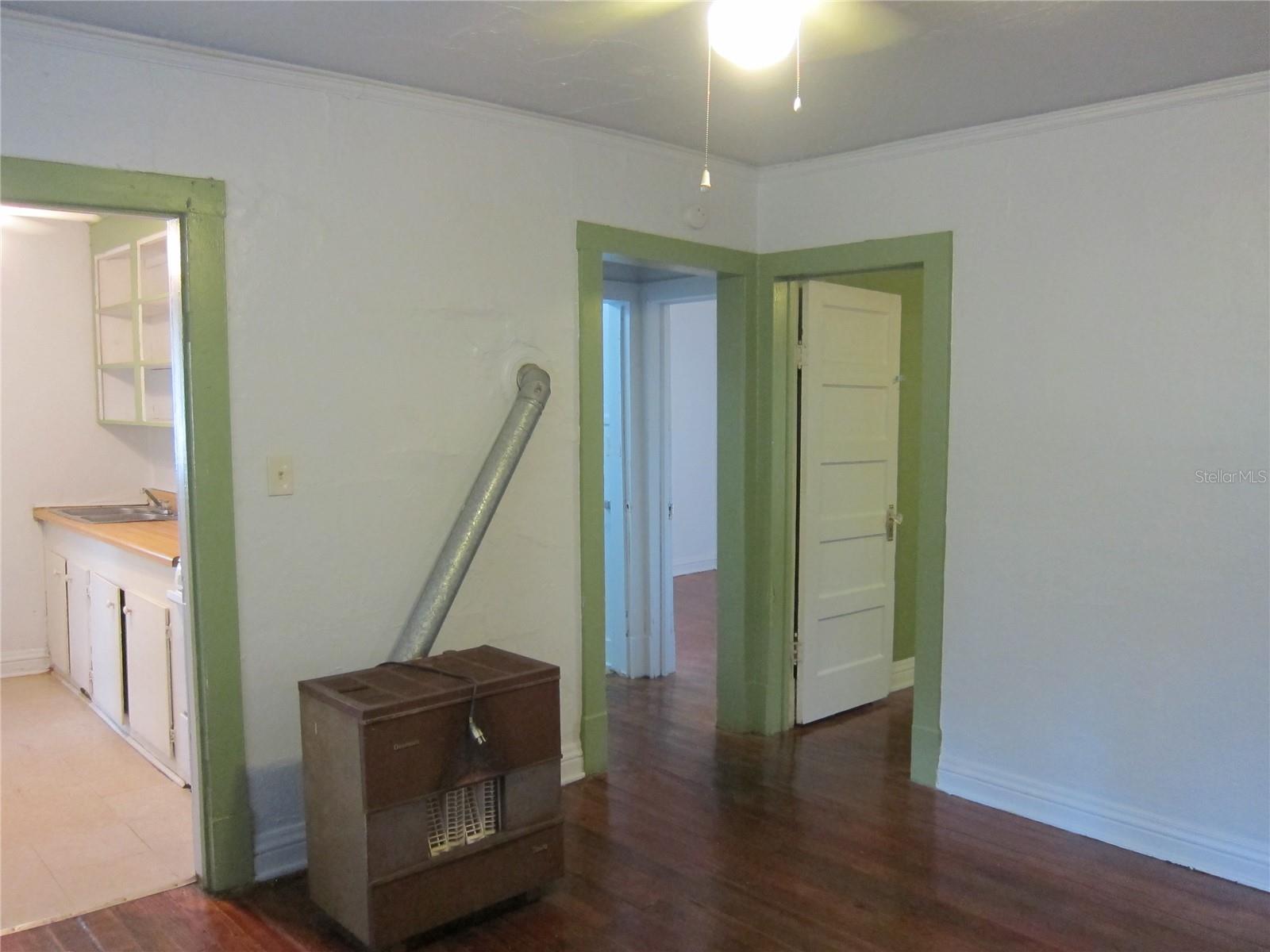 Image 17 of 38 For 720 22 Avenue