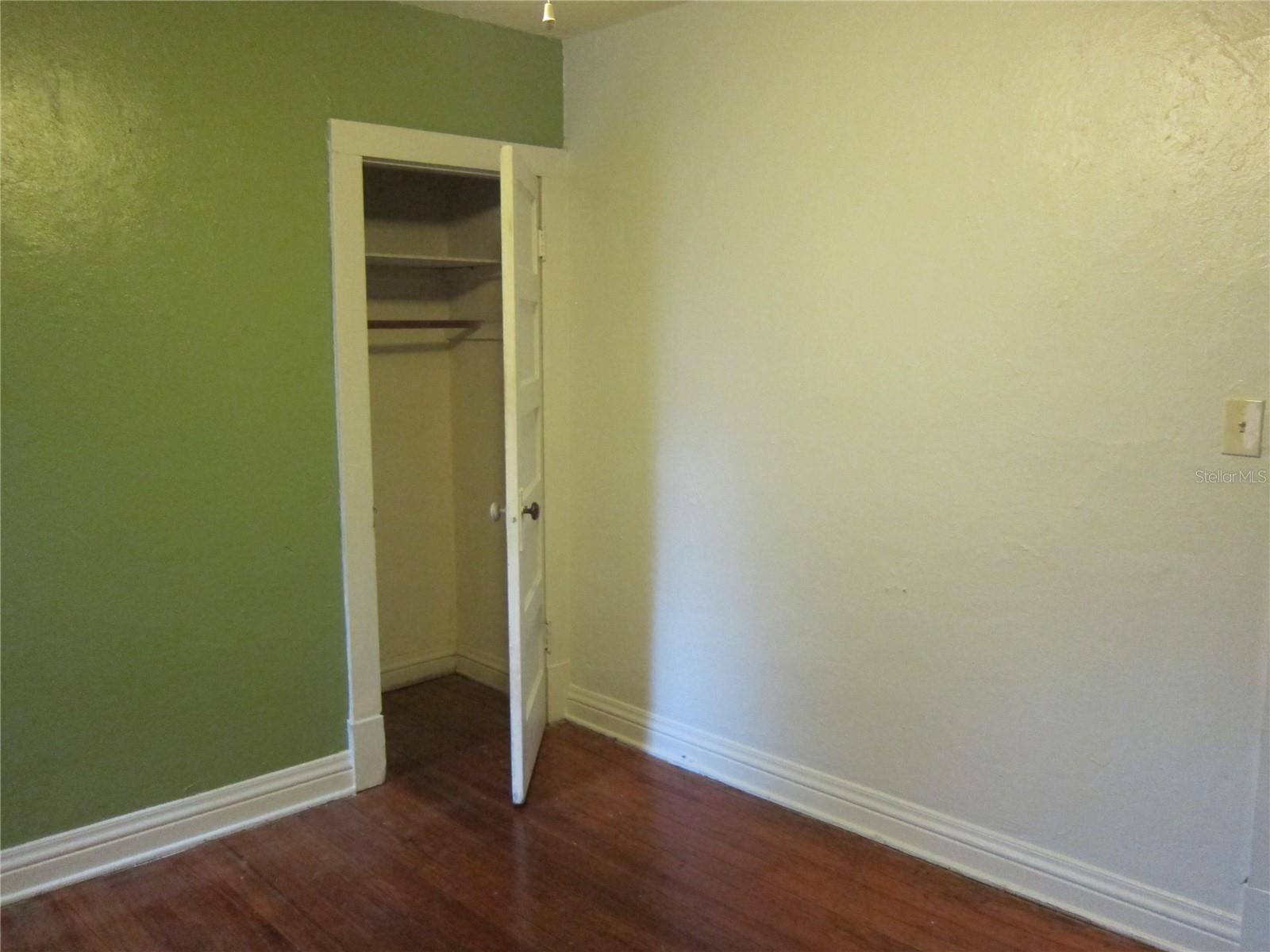 Image 21 of 38 For 720 22 Avenue