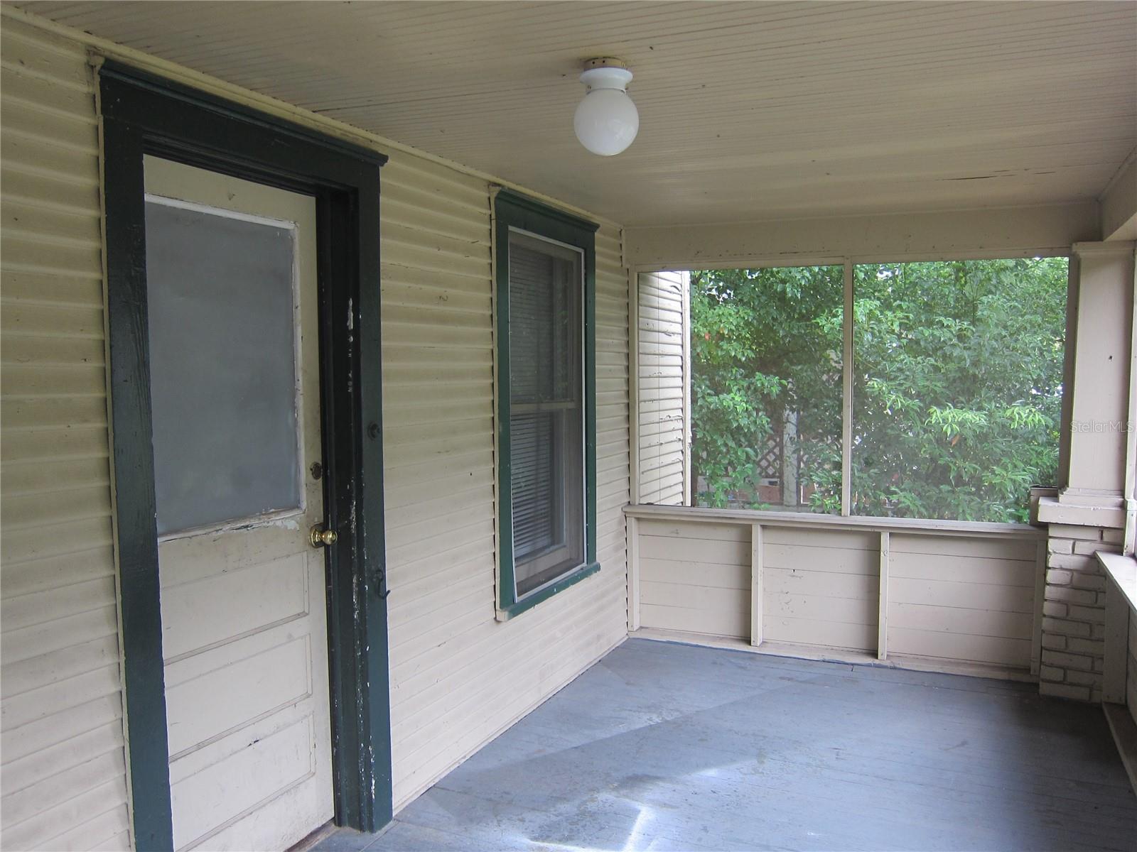 Image 3 of 38 For 720 22 Avenue