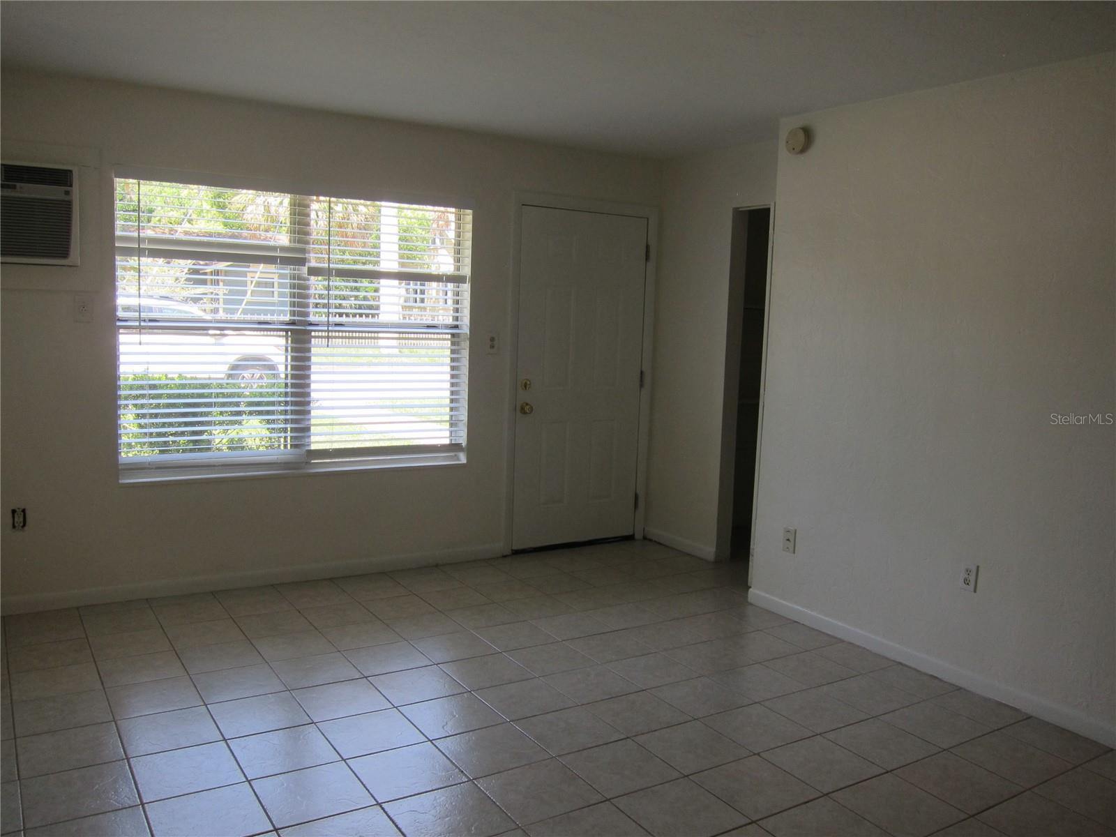 Image 18 of 21 For 317 8th Street