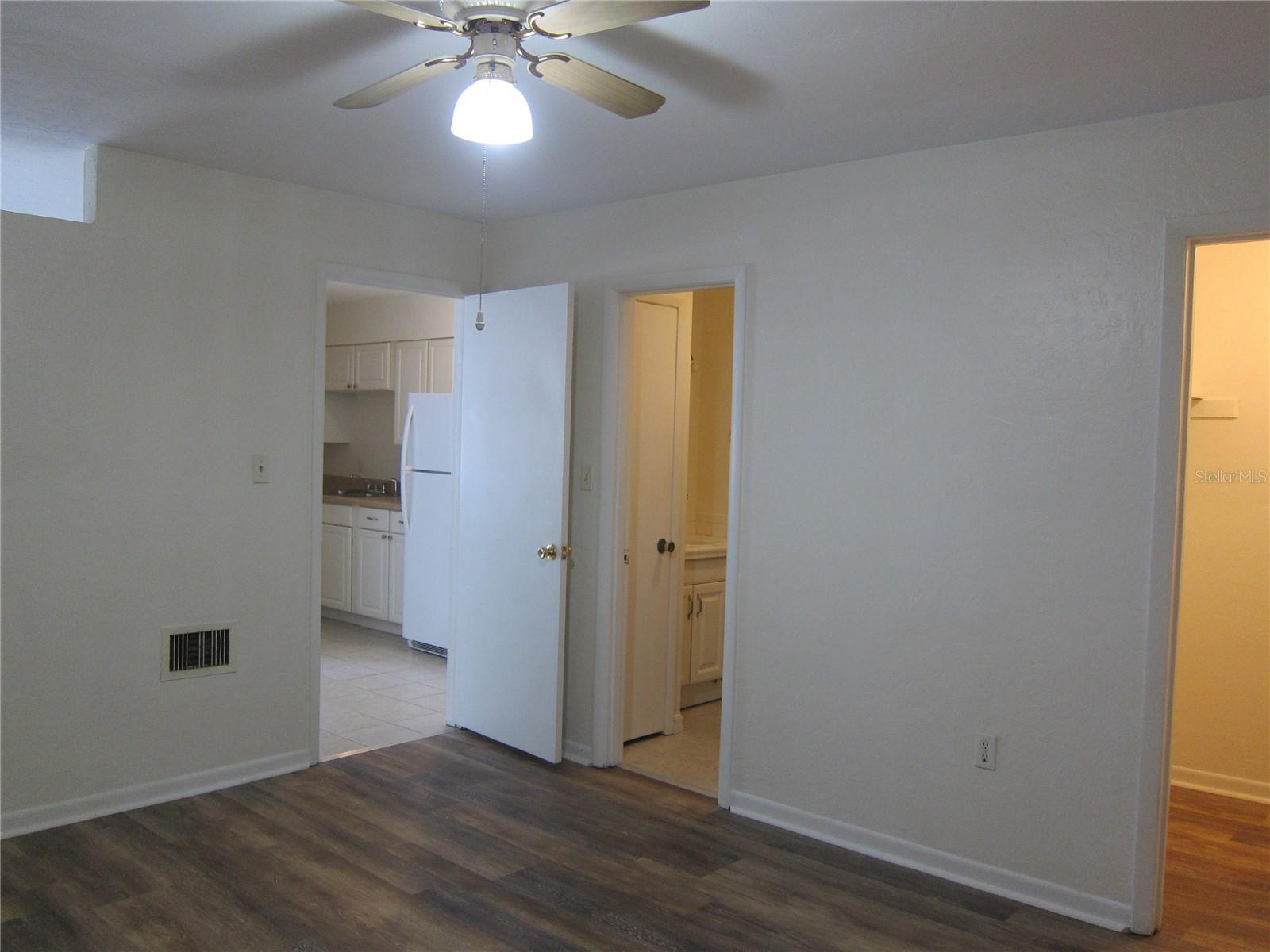 Image 6 of 21 For 317 8th Street