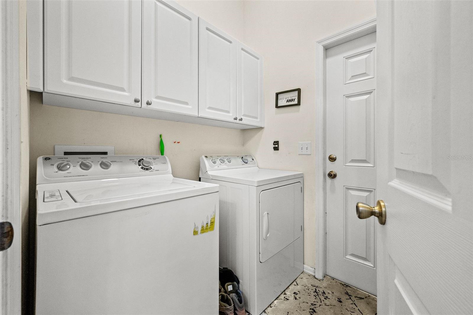 Image 36 of 48 For 8629 80th Place
