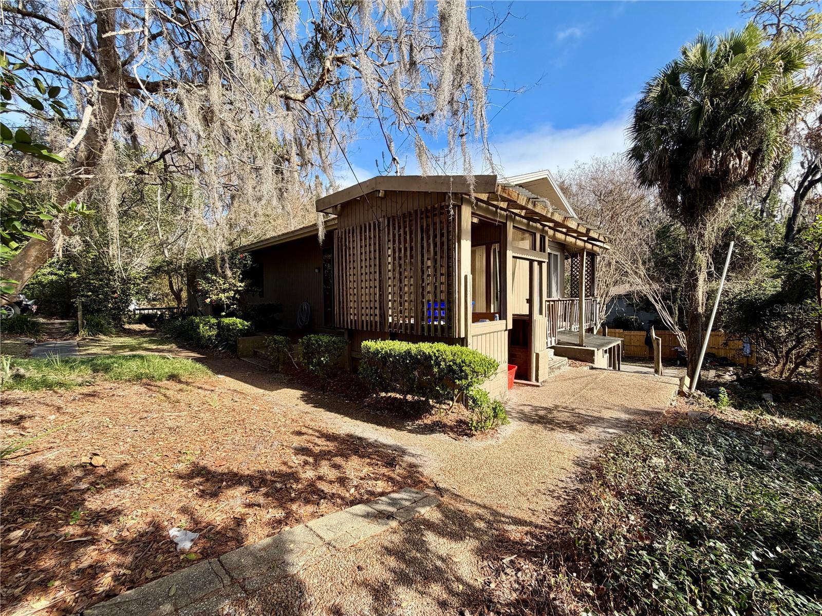 Image 4 of 23 For 21 23rd Terrace