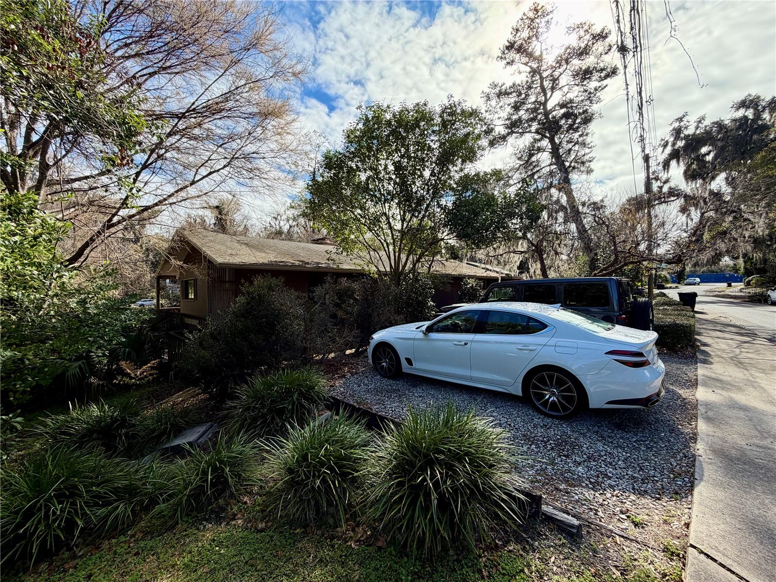Image 6 of 23 For 21 23rd Terrace