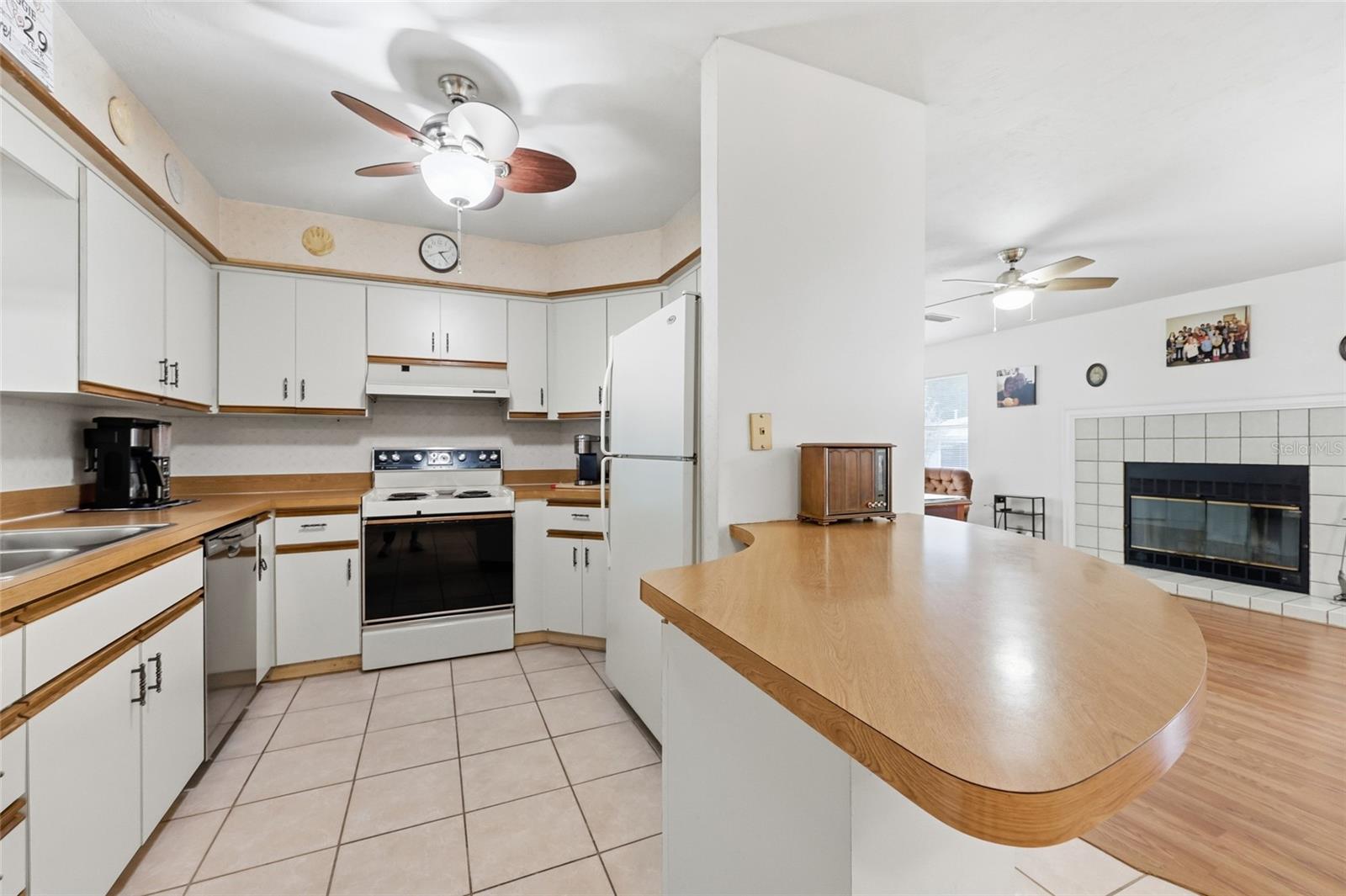 Image 14 of 34 For 9028 37th Circle