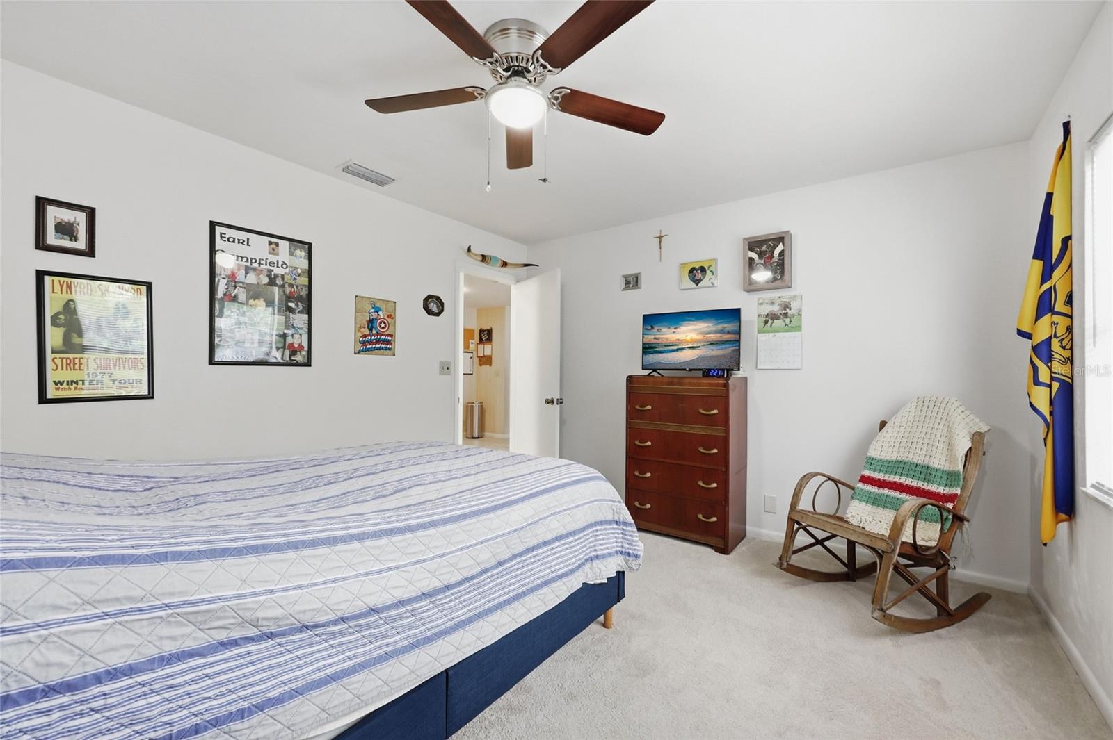 Image 21 of 34 For 9028 37th Circle