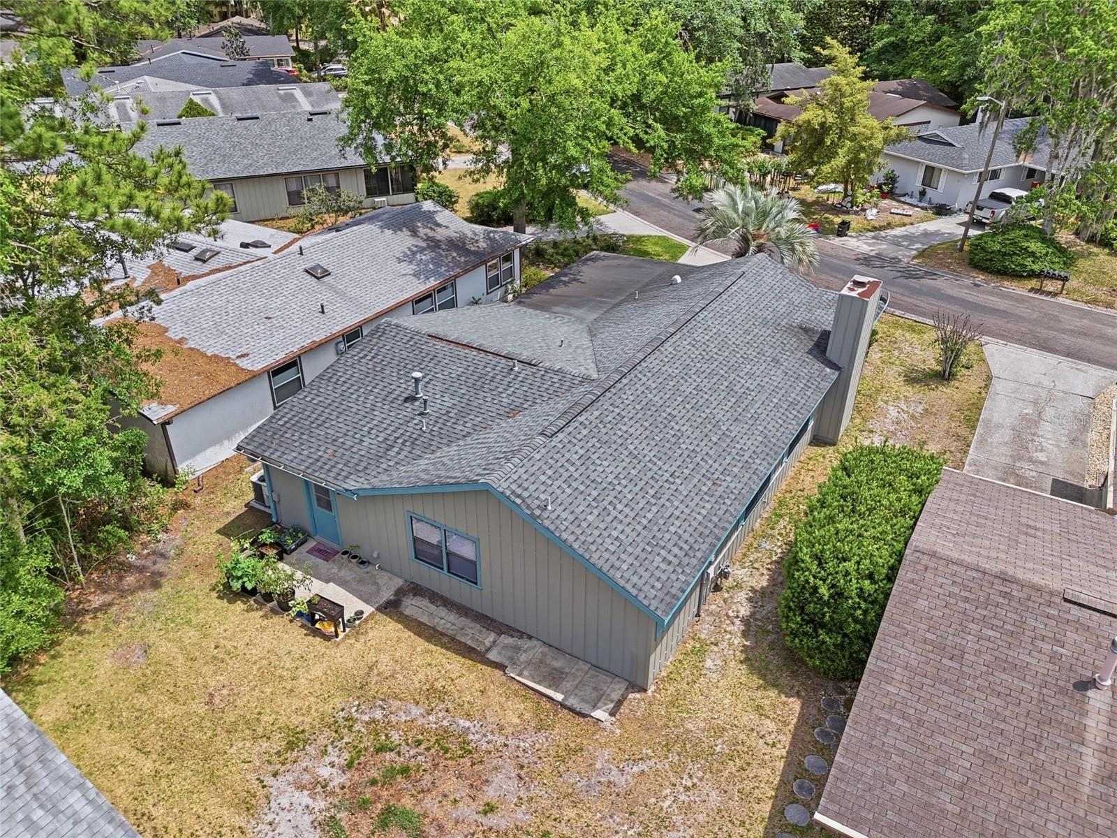 Image 6 of 34 For 9028 37th Circle