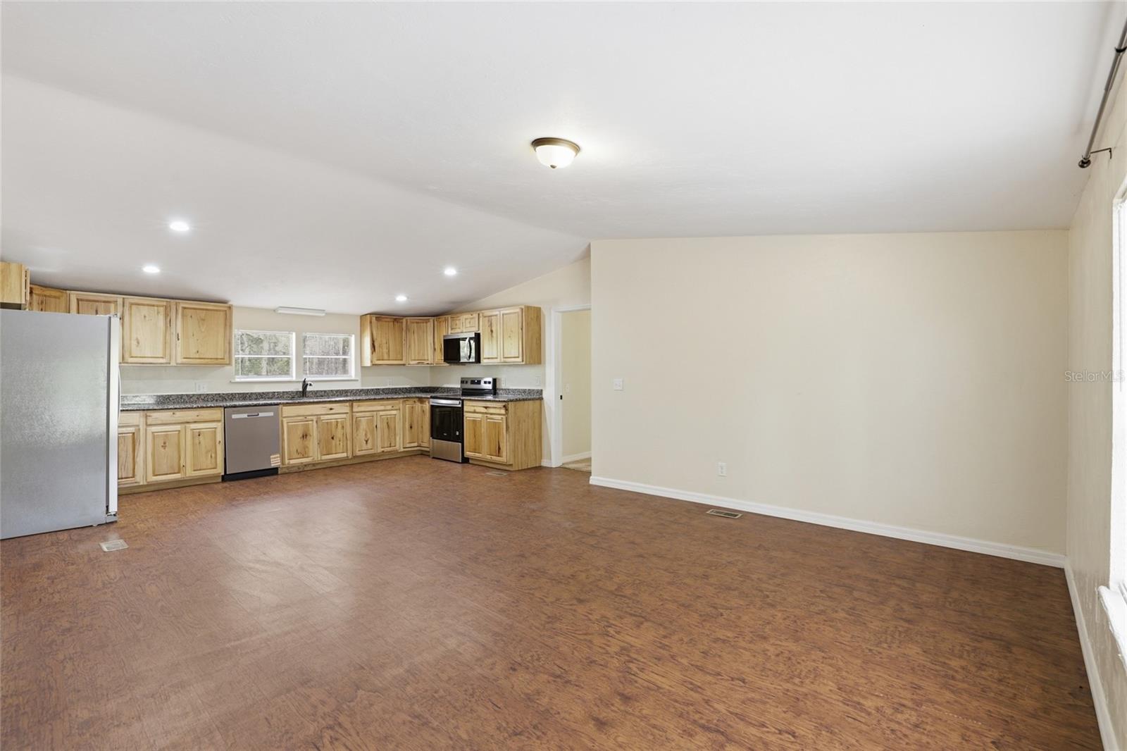 Image 11 of 51 For 7651 153rd Lane