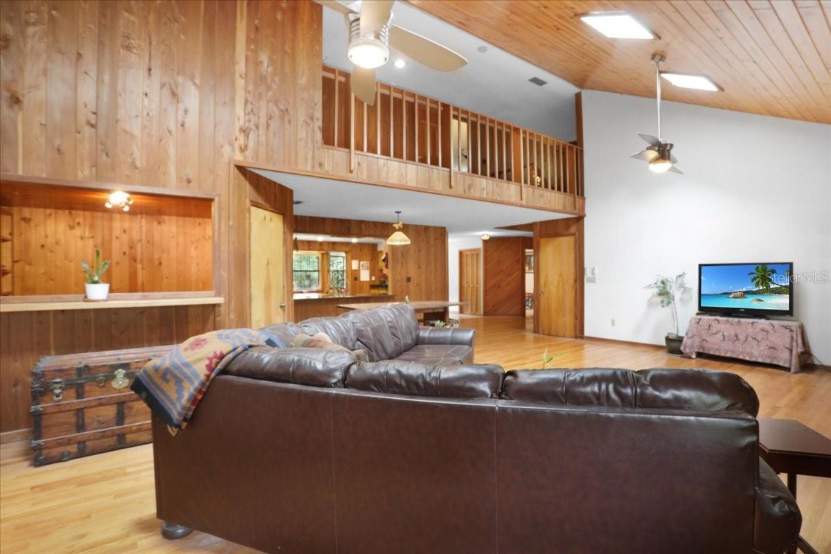 Image 13 of 48 For 22731 91st Court Road