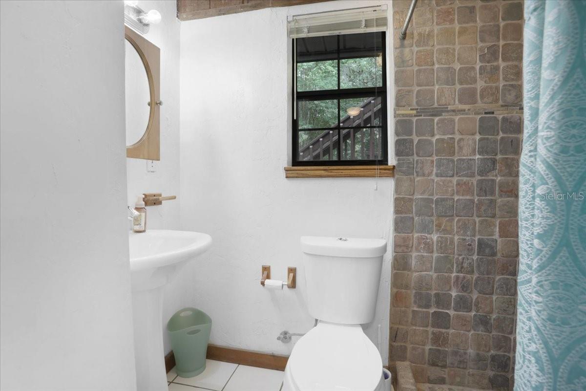 Image 36 of 48 For 22731 91st Court Road
