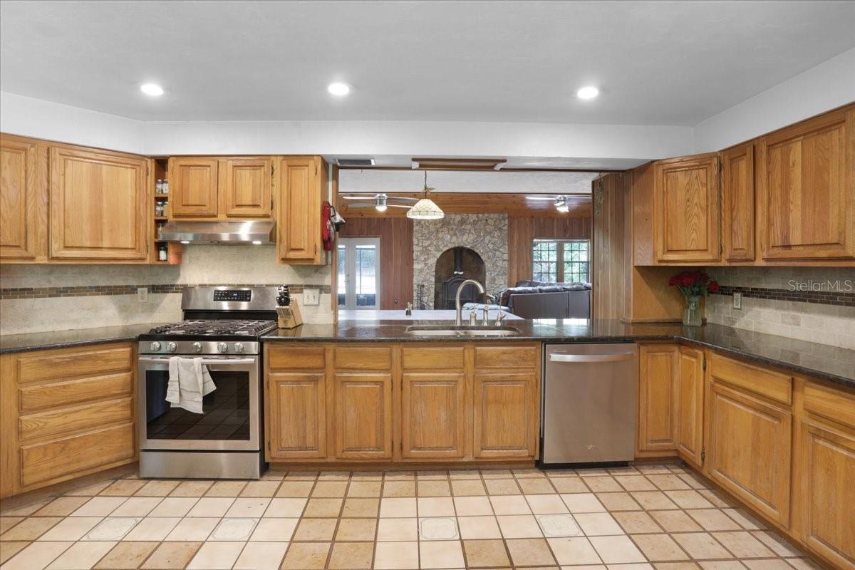 Image 7 of 48 For 22731 91st Court Road