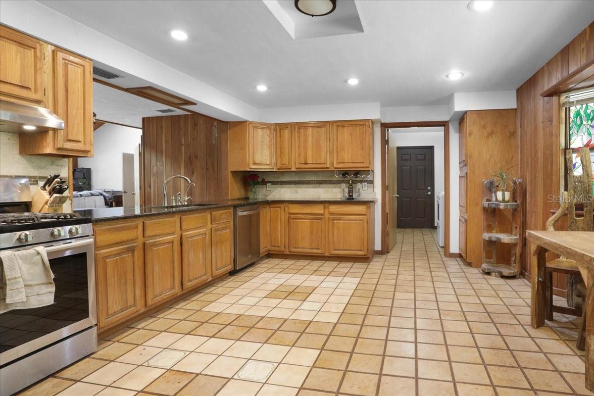 Image 8 of 48 For 22731 91st Court Road