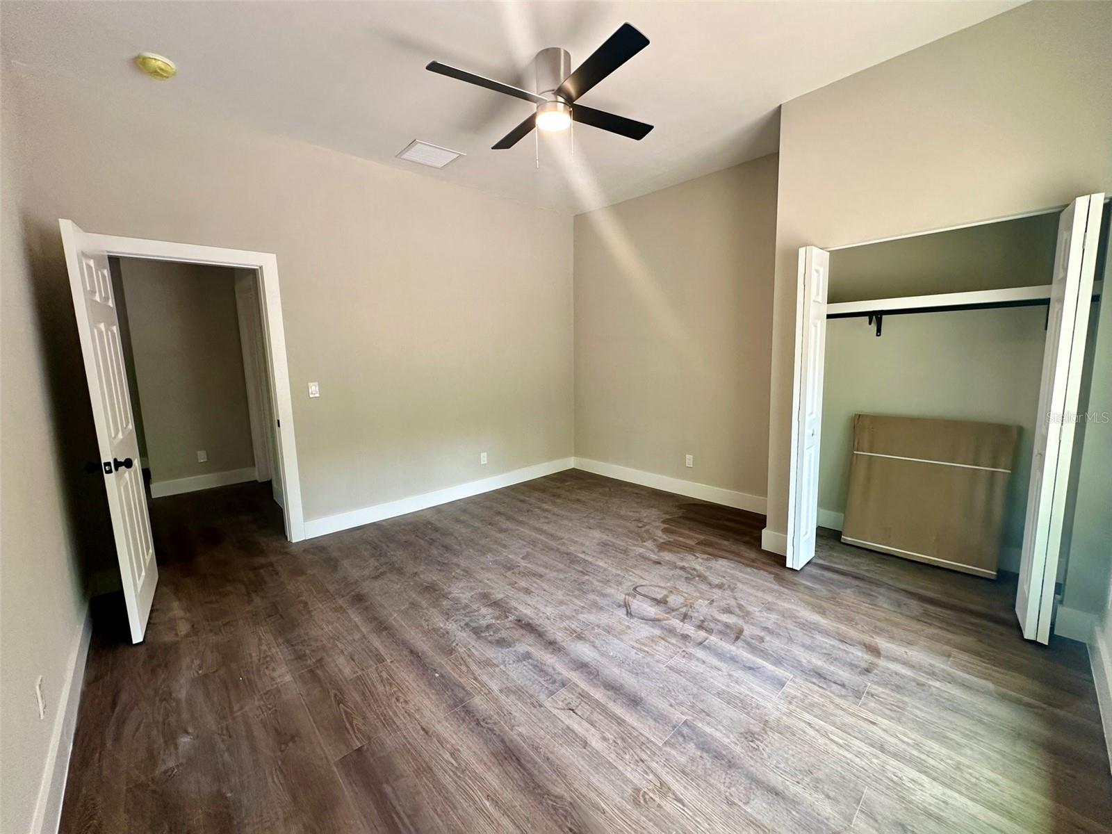 Image 12 of 34 For 13647 141st Drive