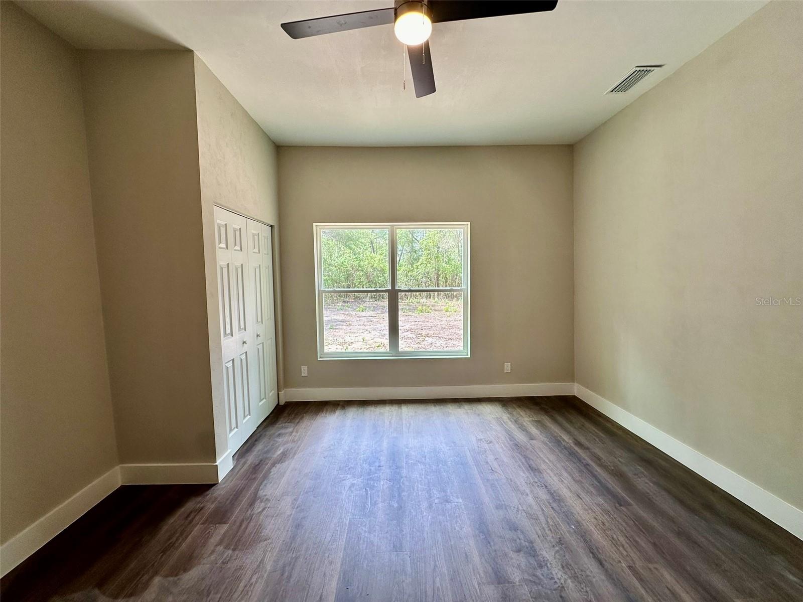 Image 13 of 34 For 13647 141st Drive