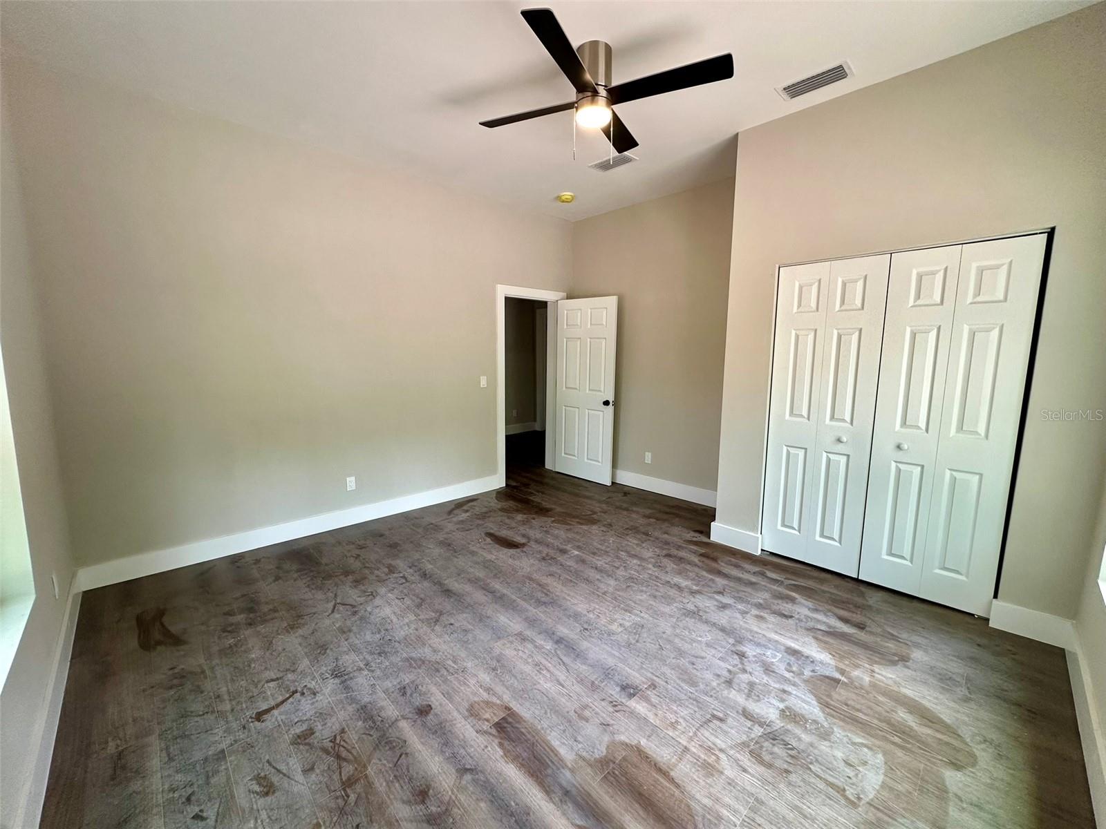 Image 17 of 34 For 13647 141st Drive