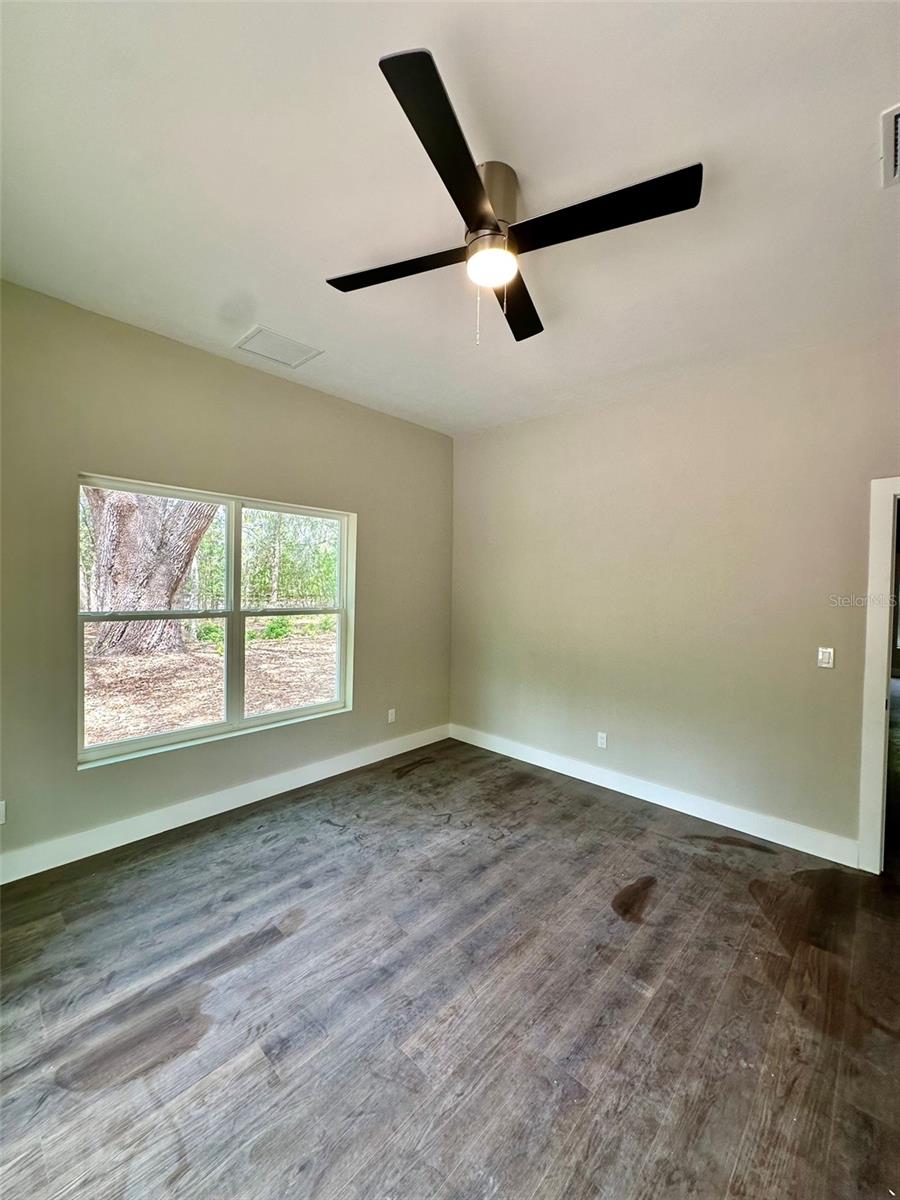 Image 18 of 34 For 13647 141st Drive
