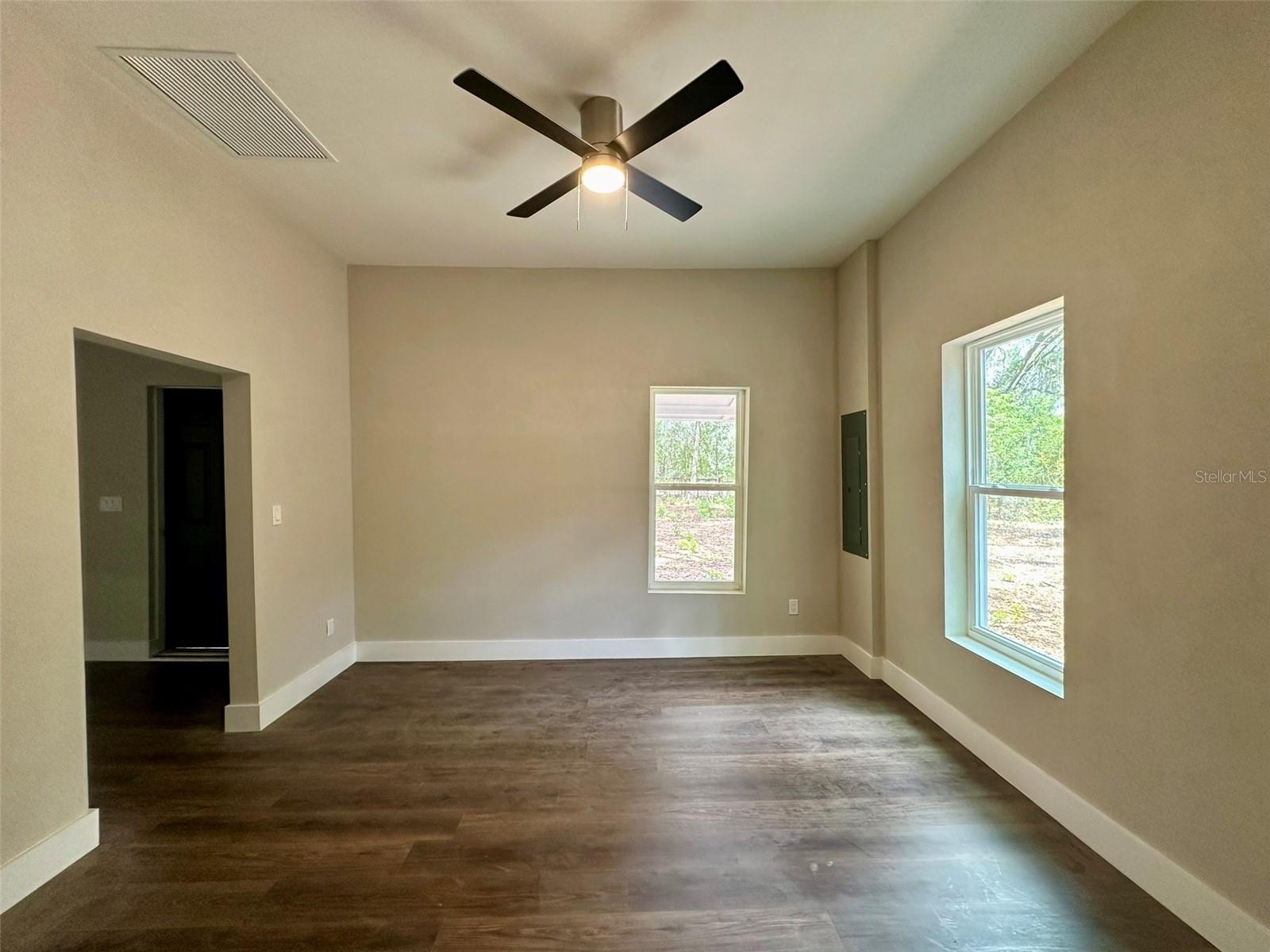 Image 20 of 34 For 13647 141st Drive