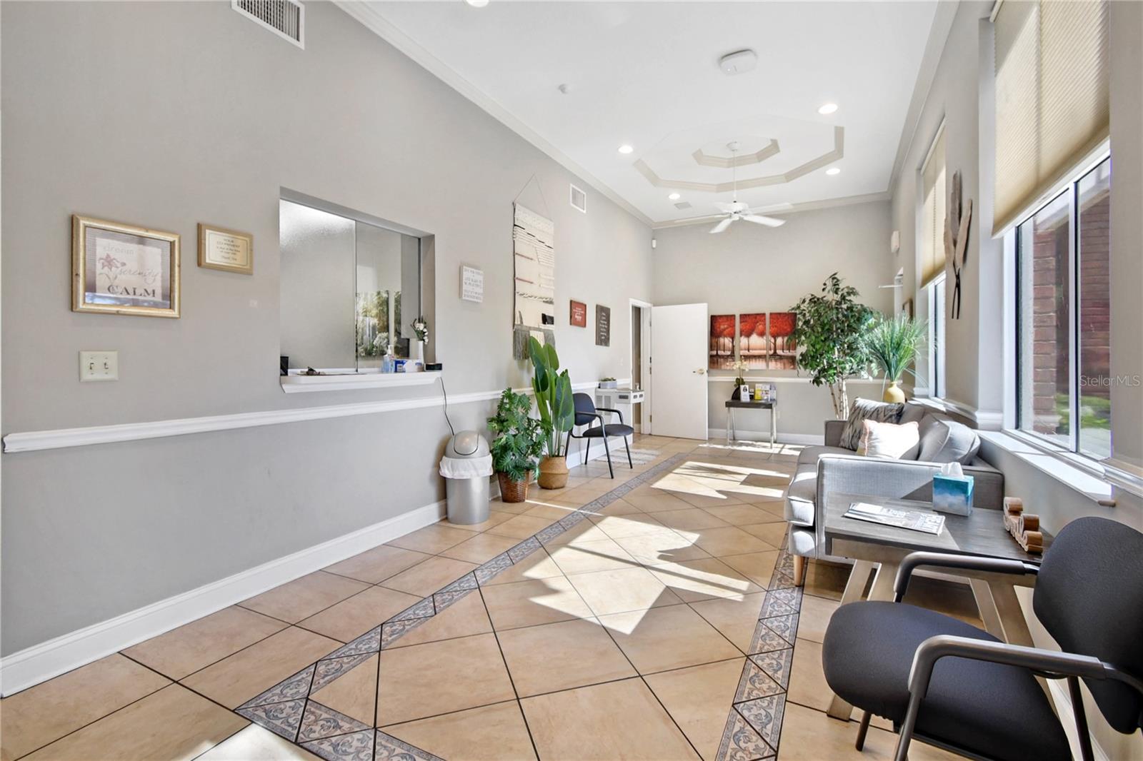 Image 22 of 25 For 1555 Kingsley Avenue 101-2