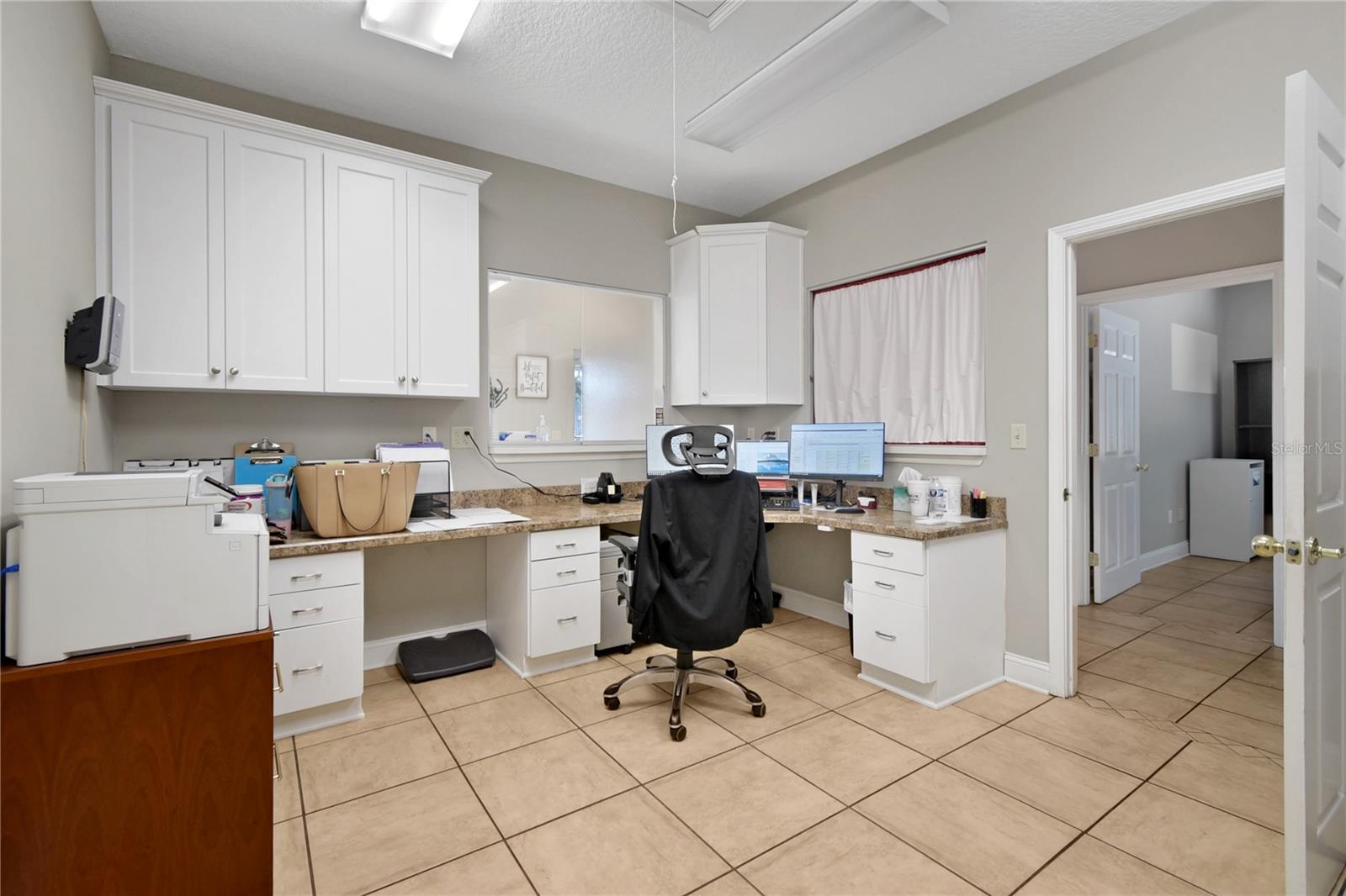 Image 24 of 25 For 1555 Kingsley Avenue 101-2