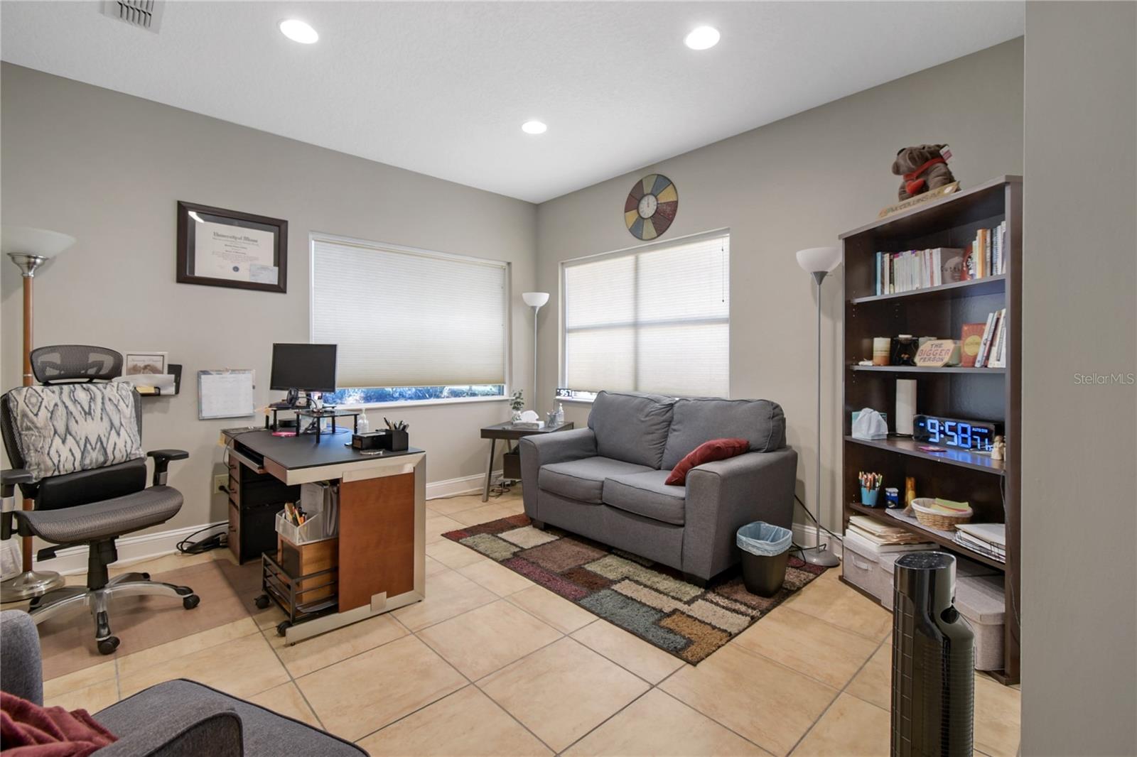 Image 9 of 25 For 1555 Kingsley Avenue 101-2