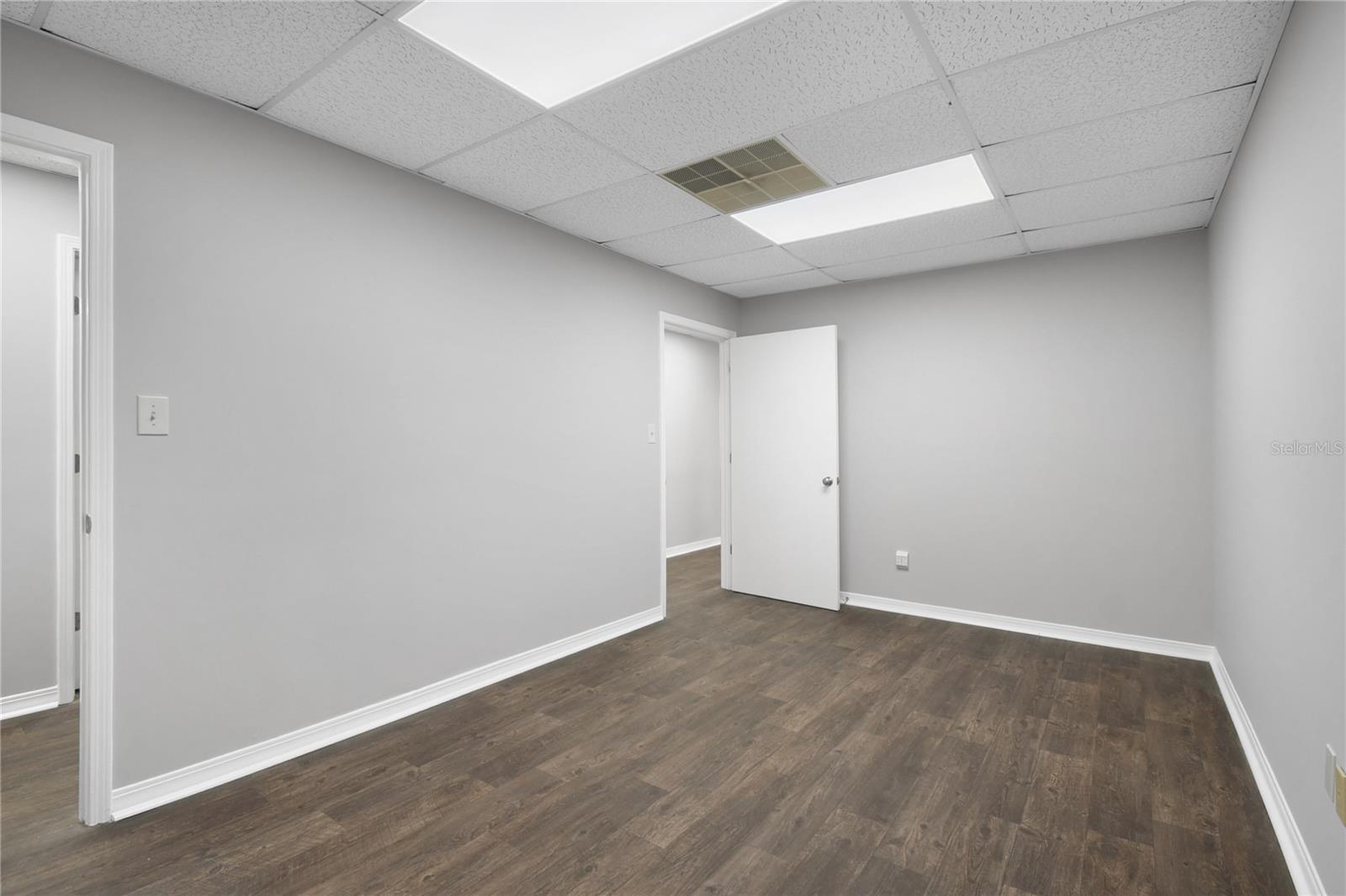 Image 7 of 18 For 1840 Dunn Avenue 5