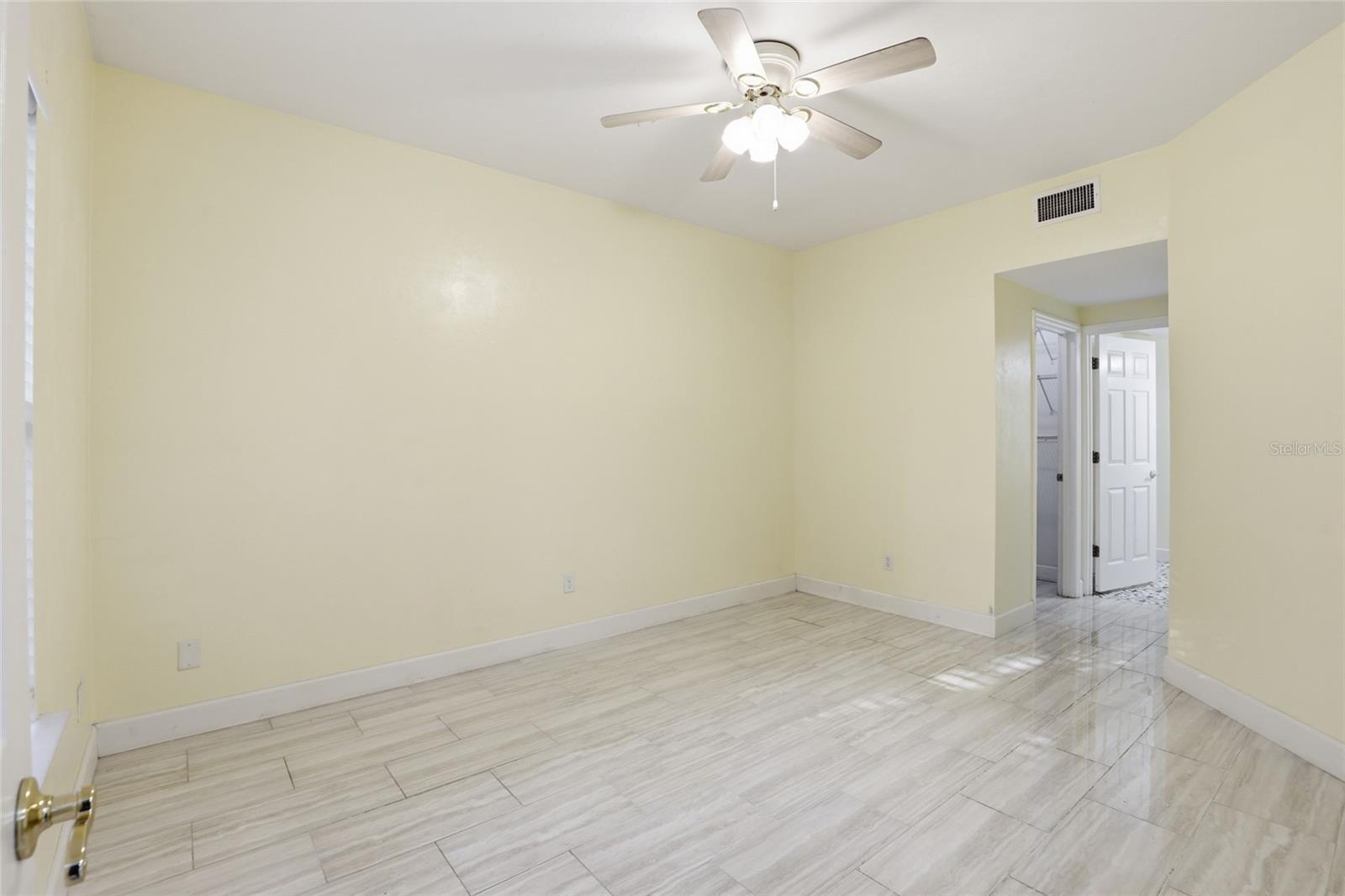 Image 17 of 29 For 510 50th Boulevard 510