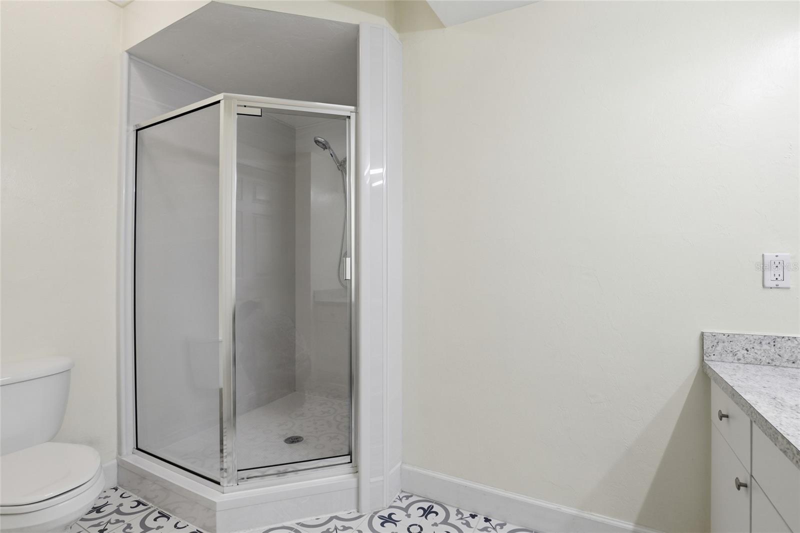 Image 23 of 29 For 510 50th Boulevard 510
