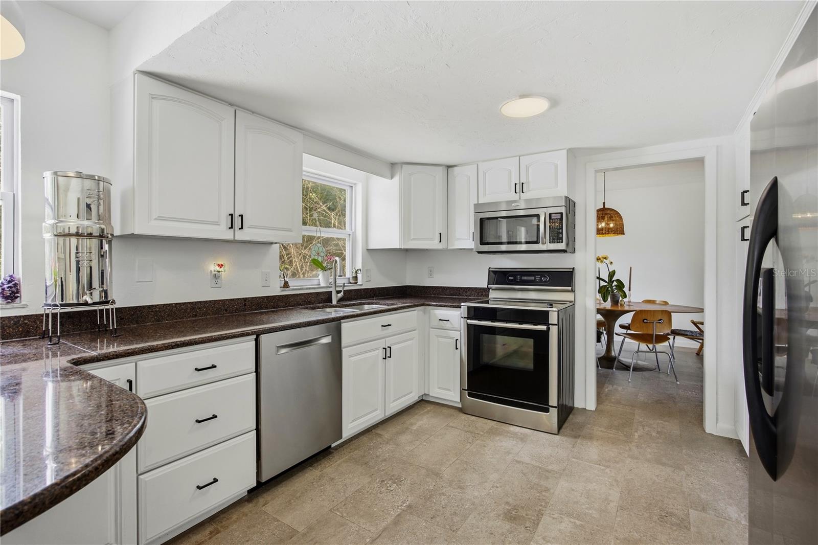 Image 4 of 77 For 4830 15th Place