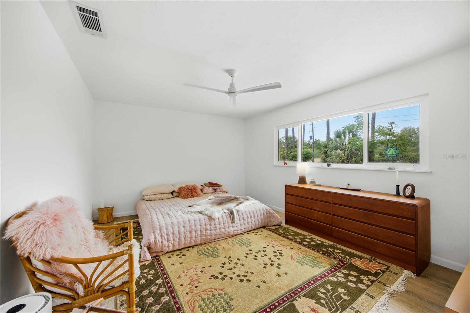 Image 6 of 77 For 4830 15th Place