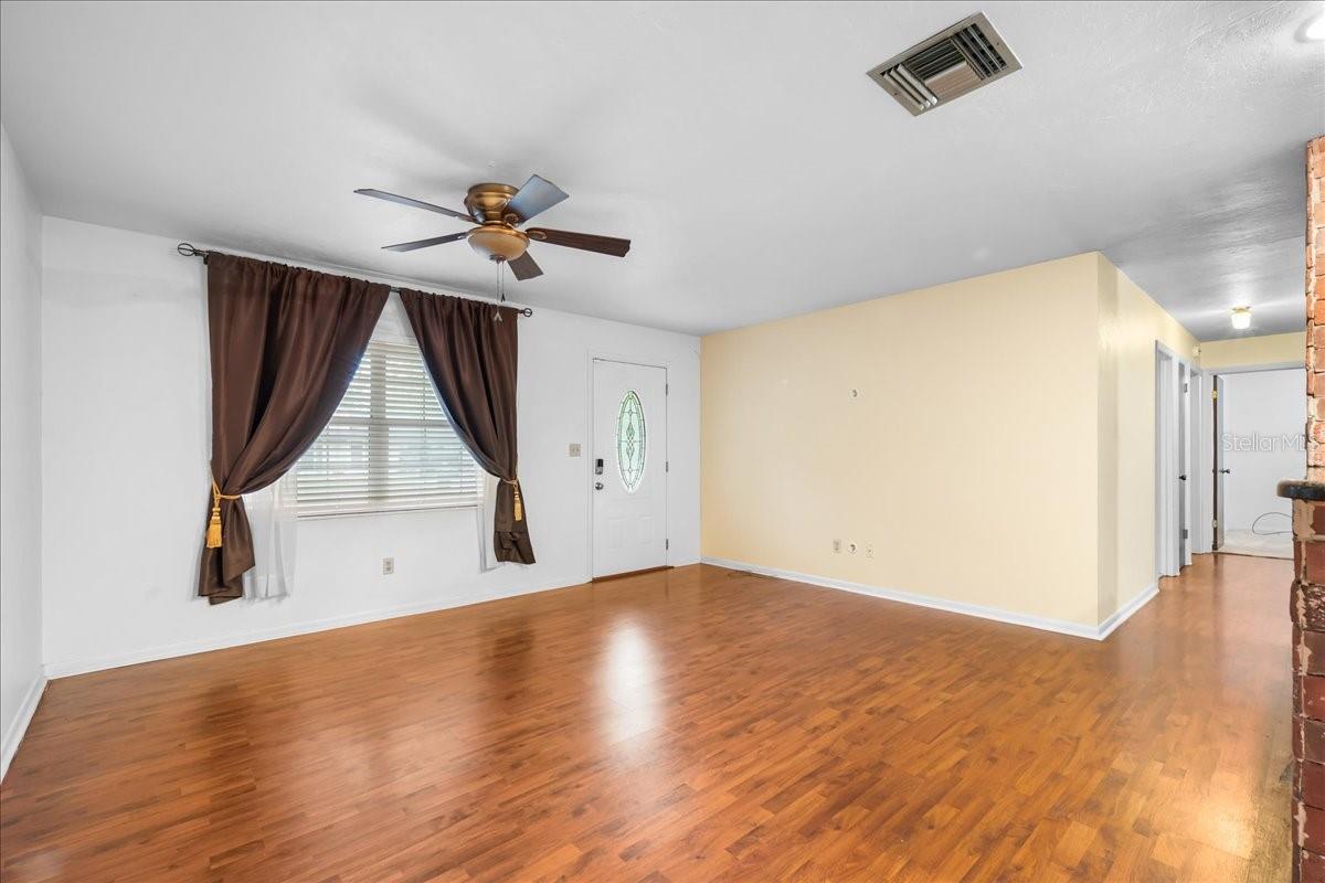 Image 4 of 29 For 6205 26th Terrace