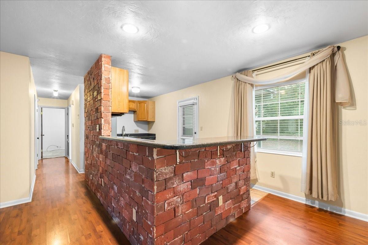 Image 7 of 29 For 6205 26th Terrace
