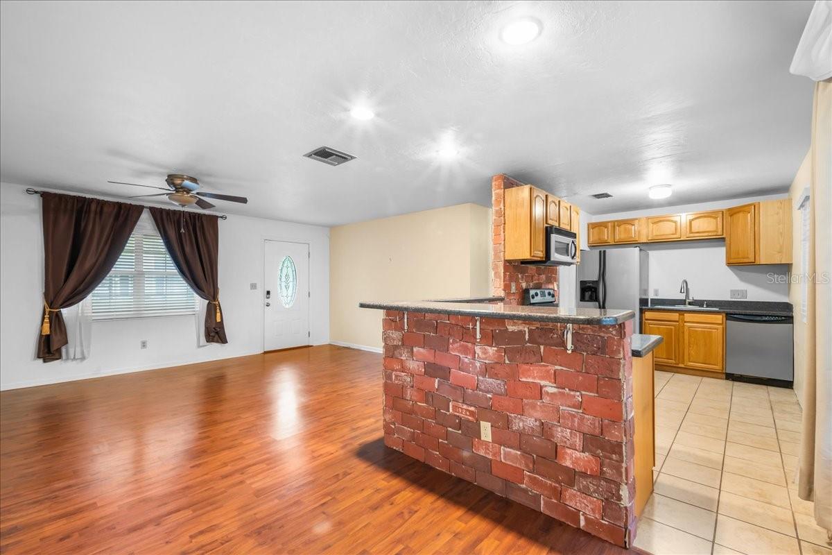 Image 8 of 29 For 6205 26th Terrace