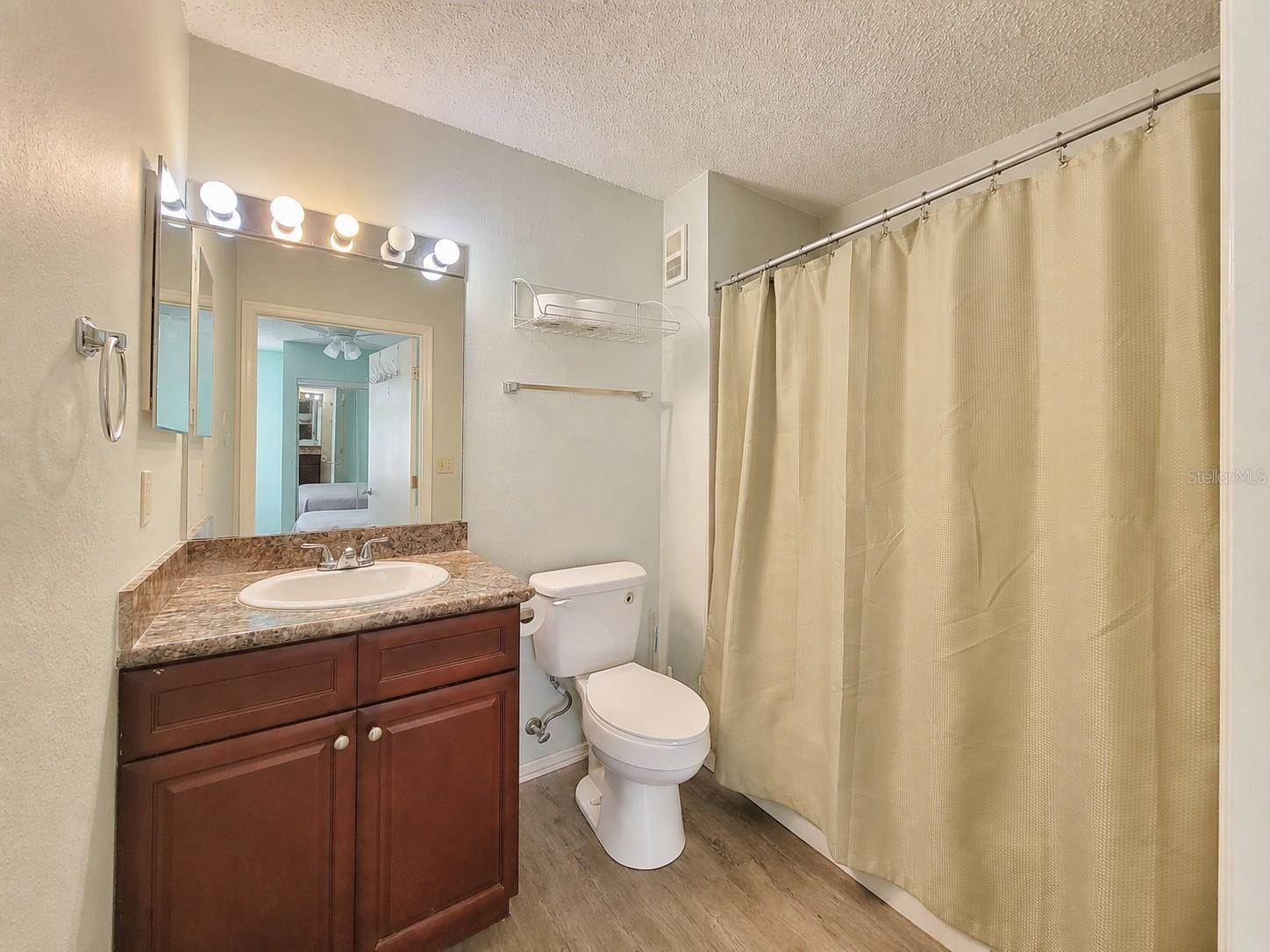 Image 18 of 34 For 3705 27th Street 316