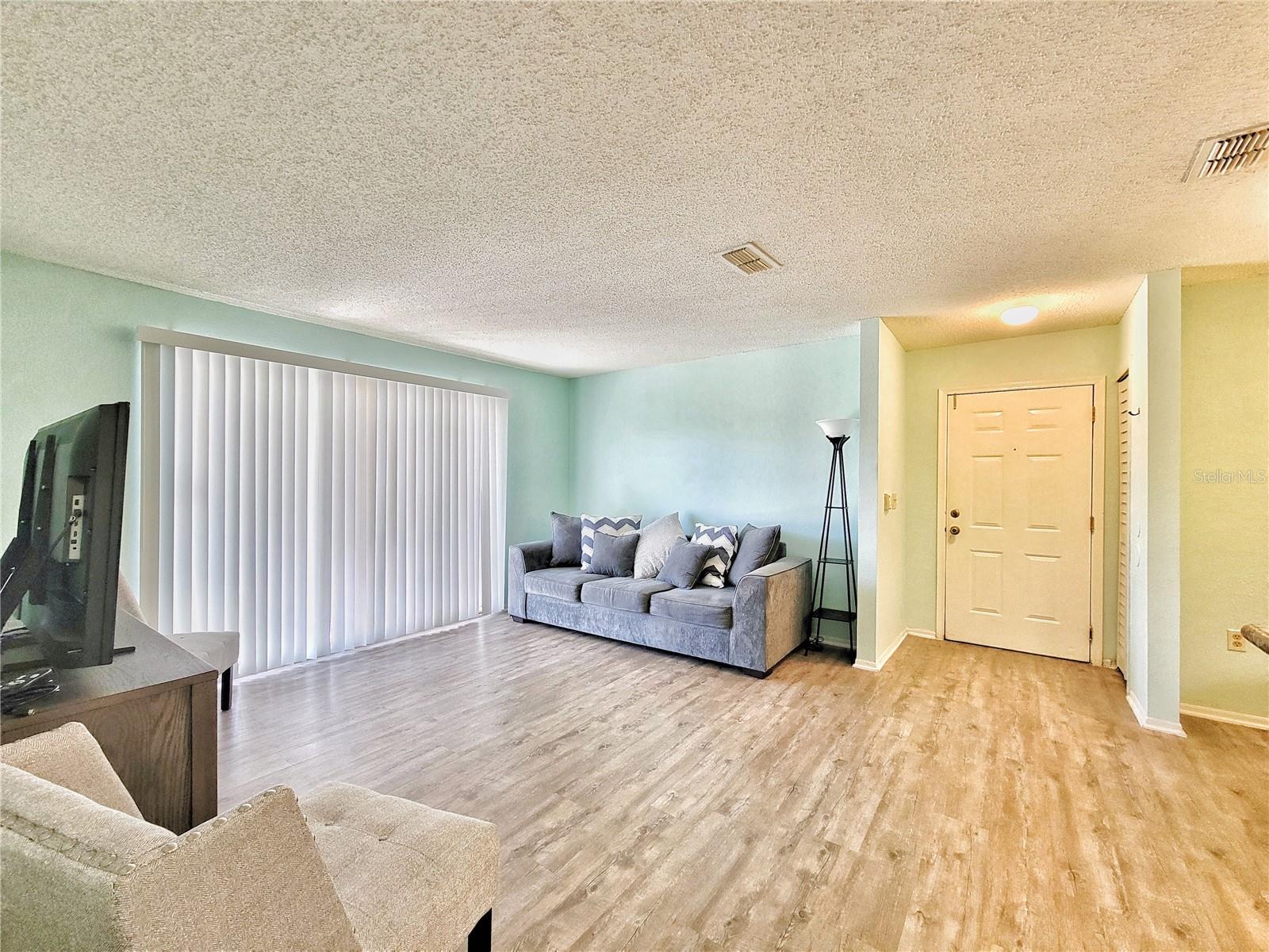 Image 7 of 34 For 3705 27th Street 316
