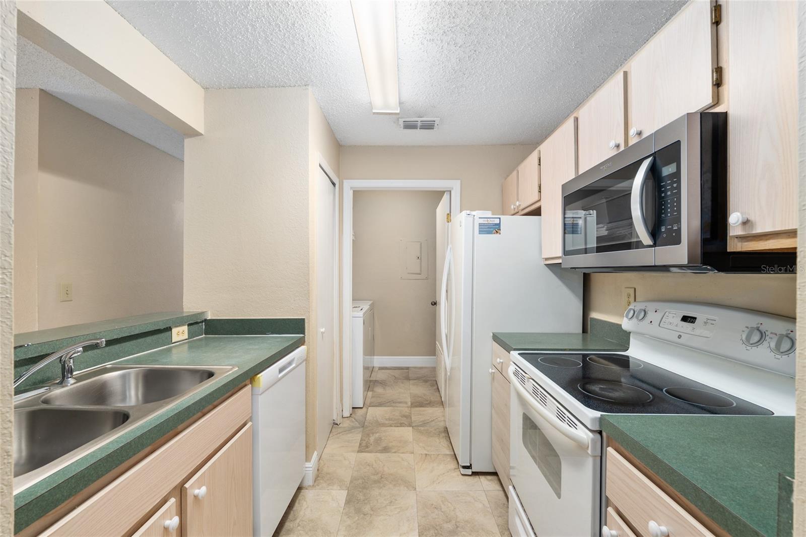 Image 22 of 44 For 3705 27th Street 214