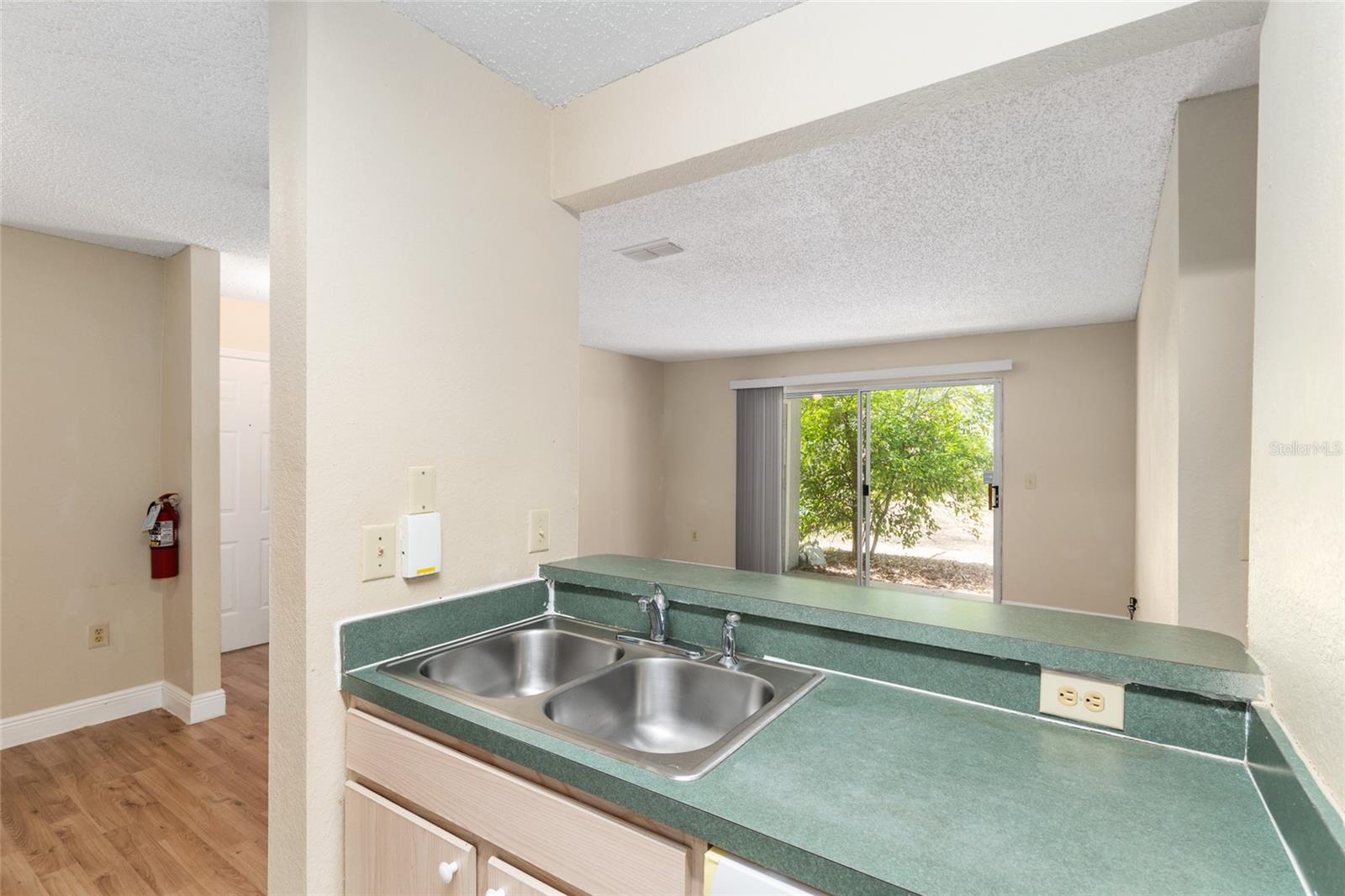 Image 23 of 44 For 3705 27th Street 214