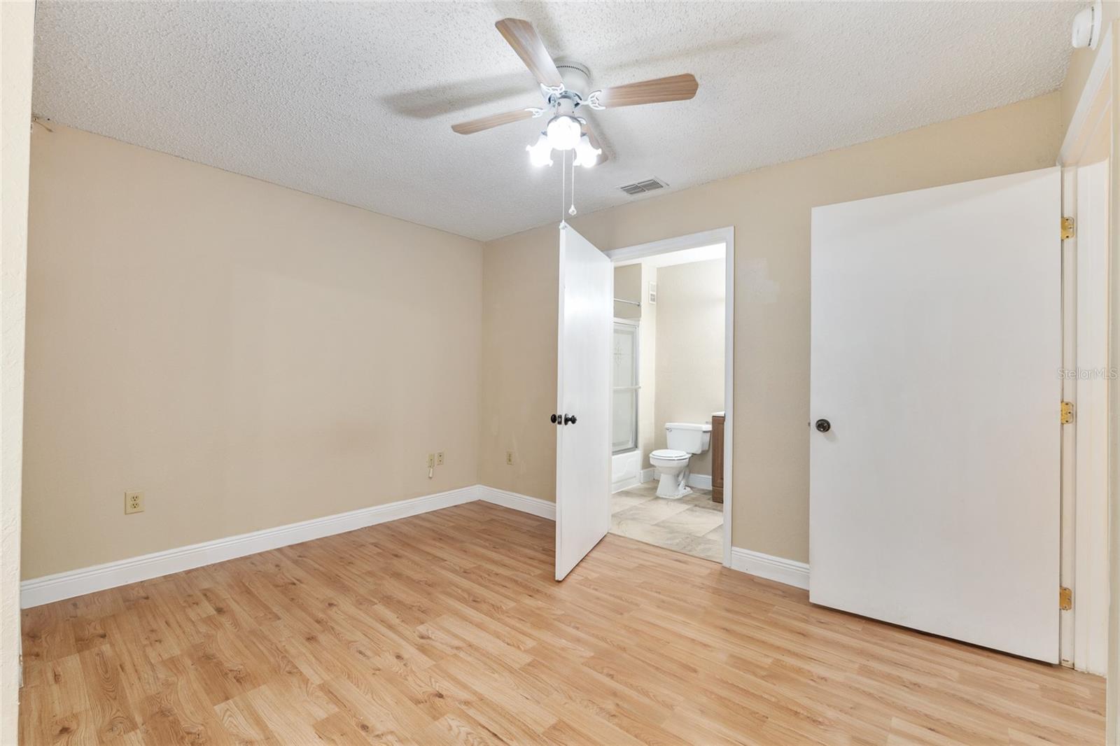 Image 29 of 44 For 3705 27th Street 214