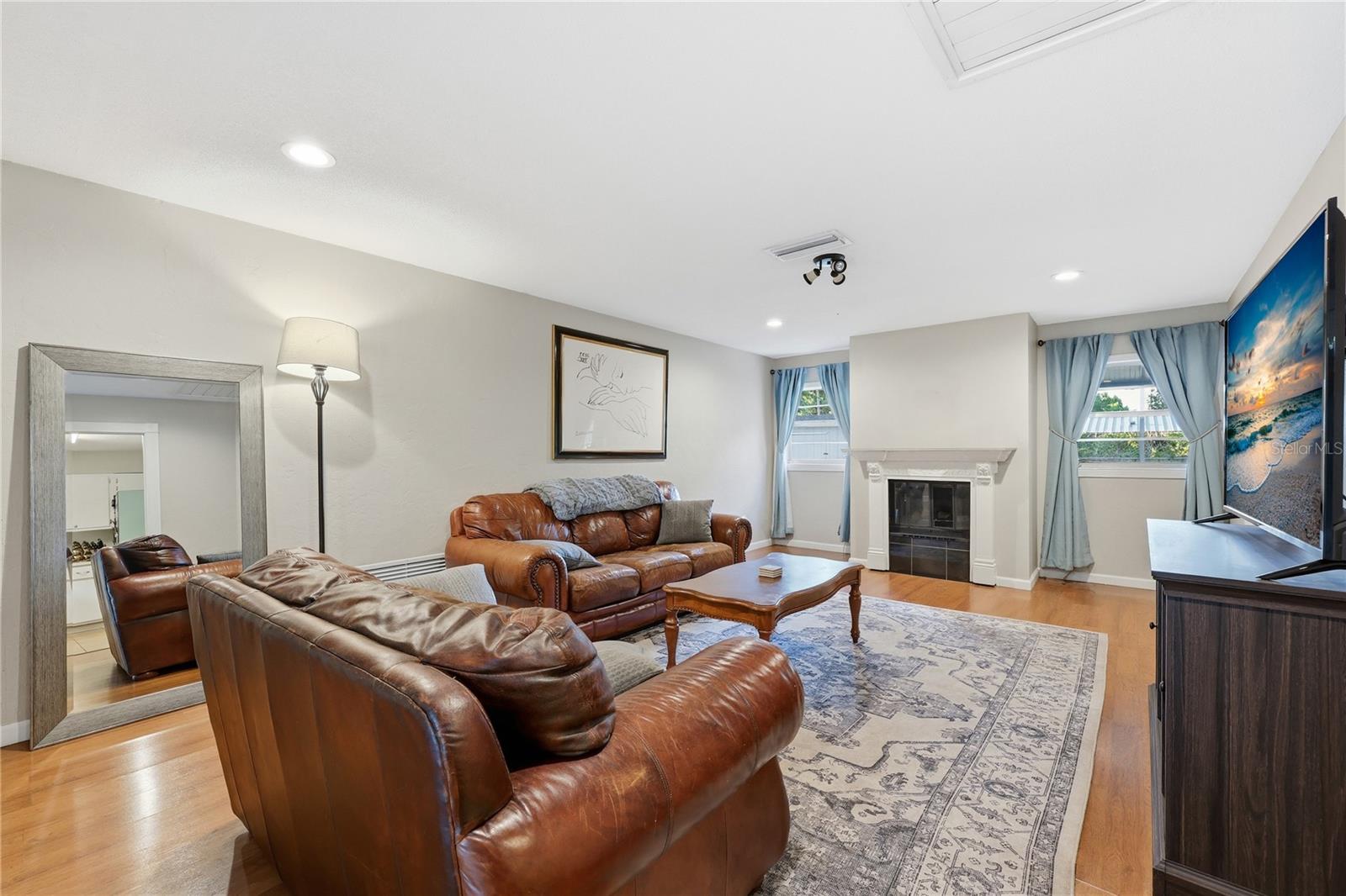 Image 6 of 30 For 3126 46th Place