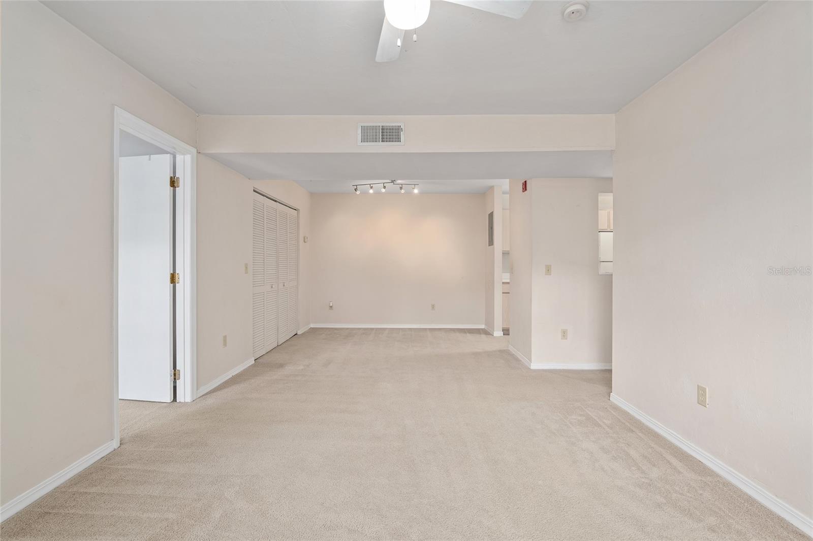 Image 10 of 33 For 2360 Archer Road 607